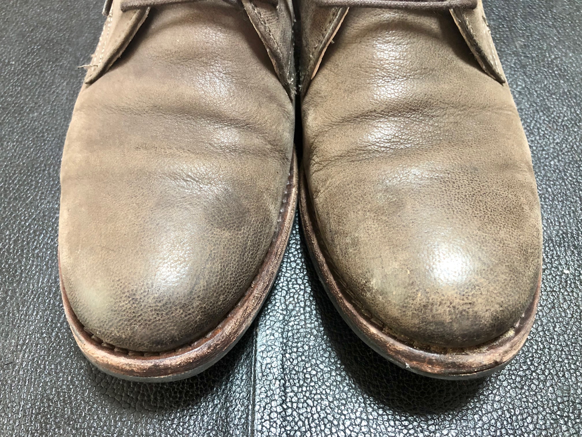 革靴　シミ抜き　クリーニング