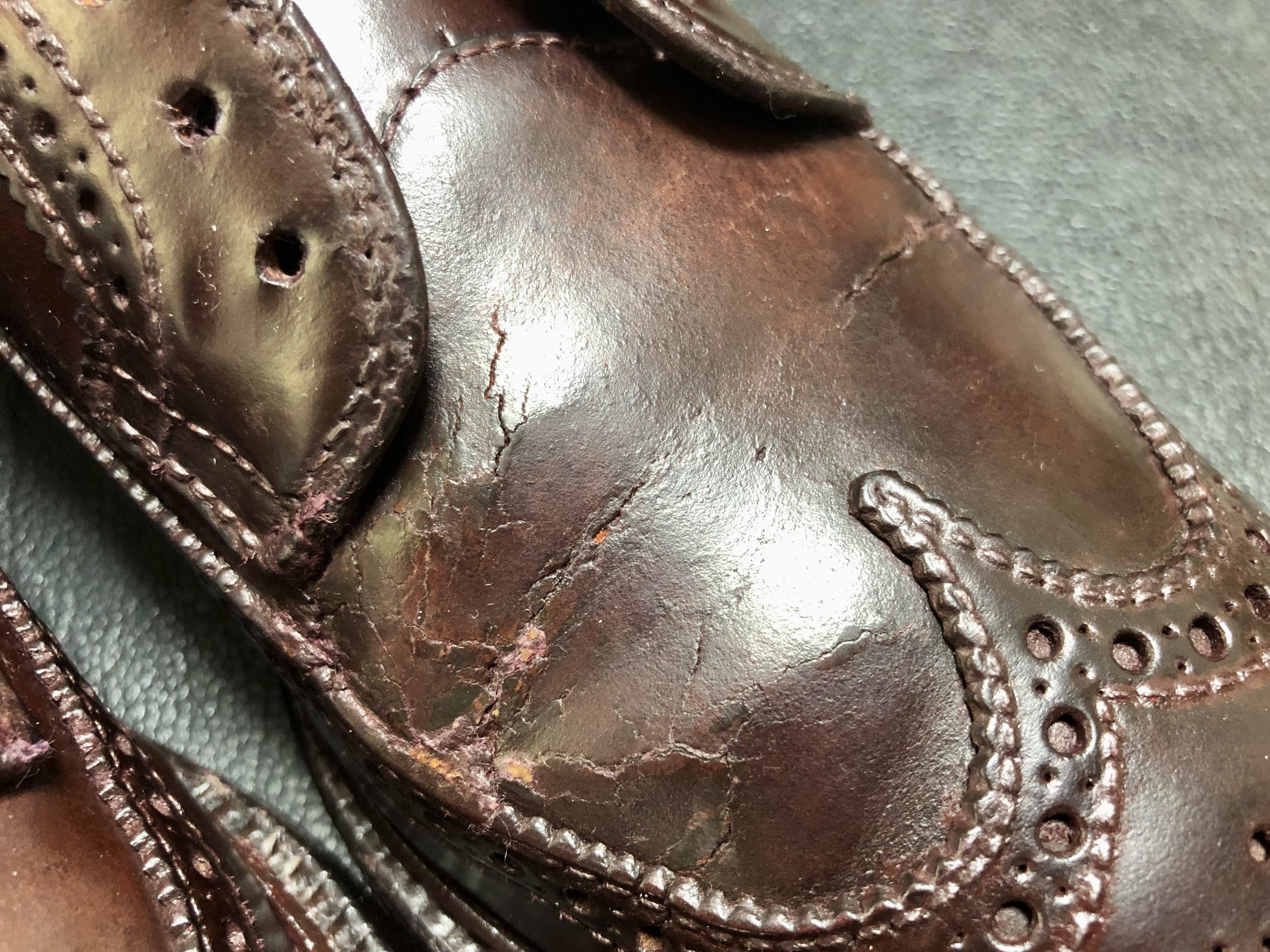 オールデン  コードバン ひび割れ クラック補修 脱皮   靴磨き