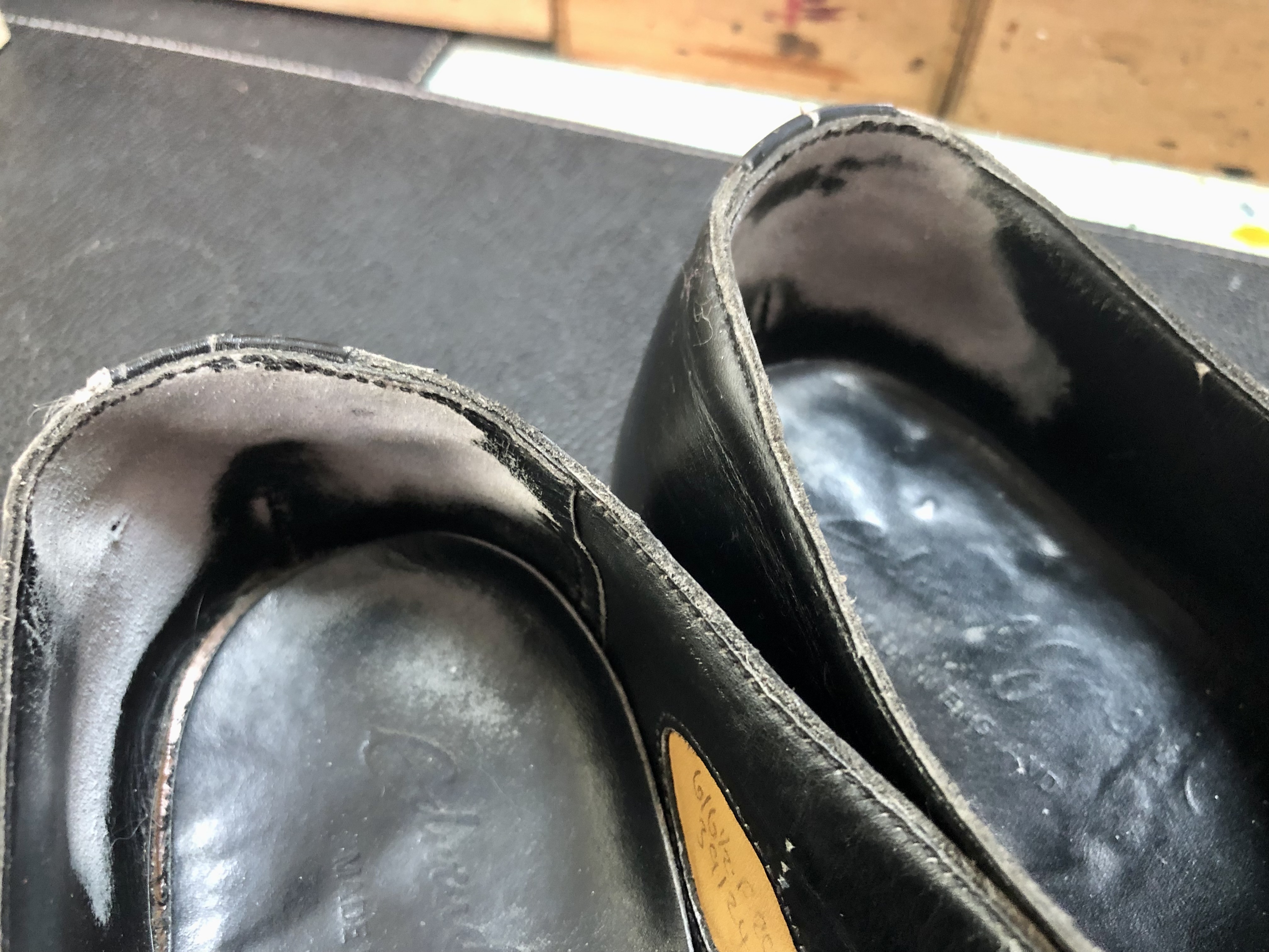 革靴　すべり革　修理