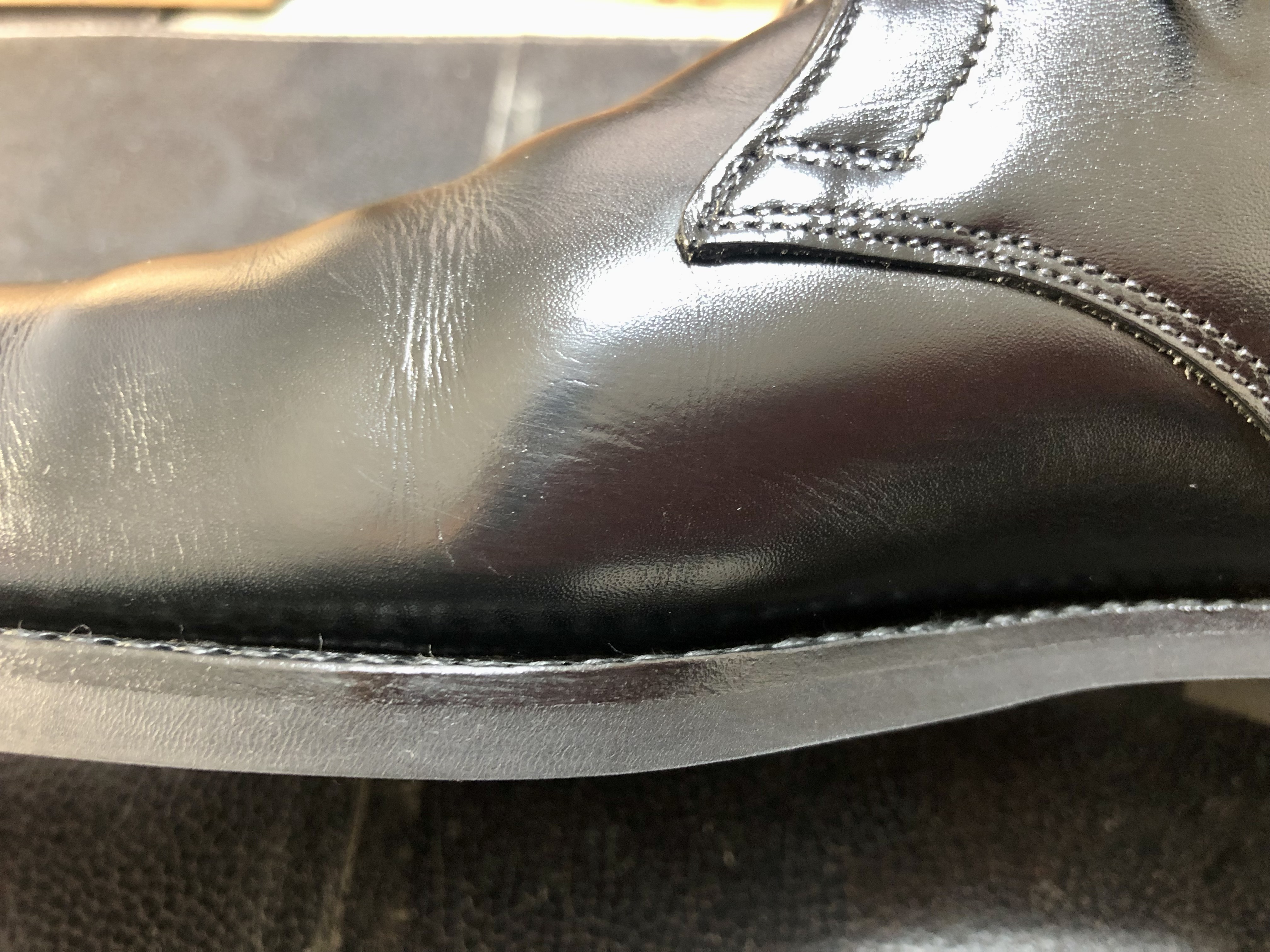 革靴　クラック修理　リペア
