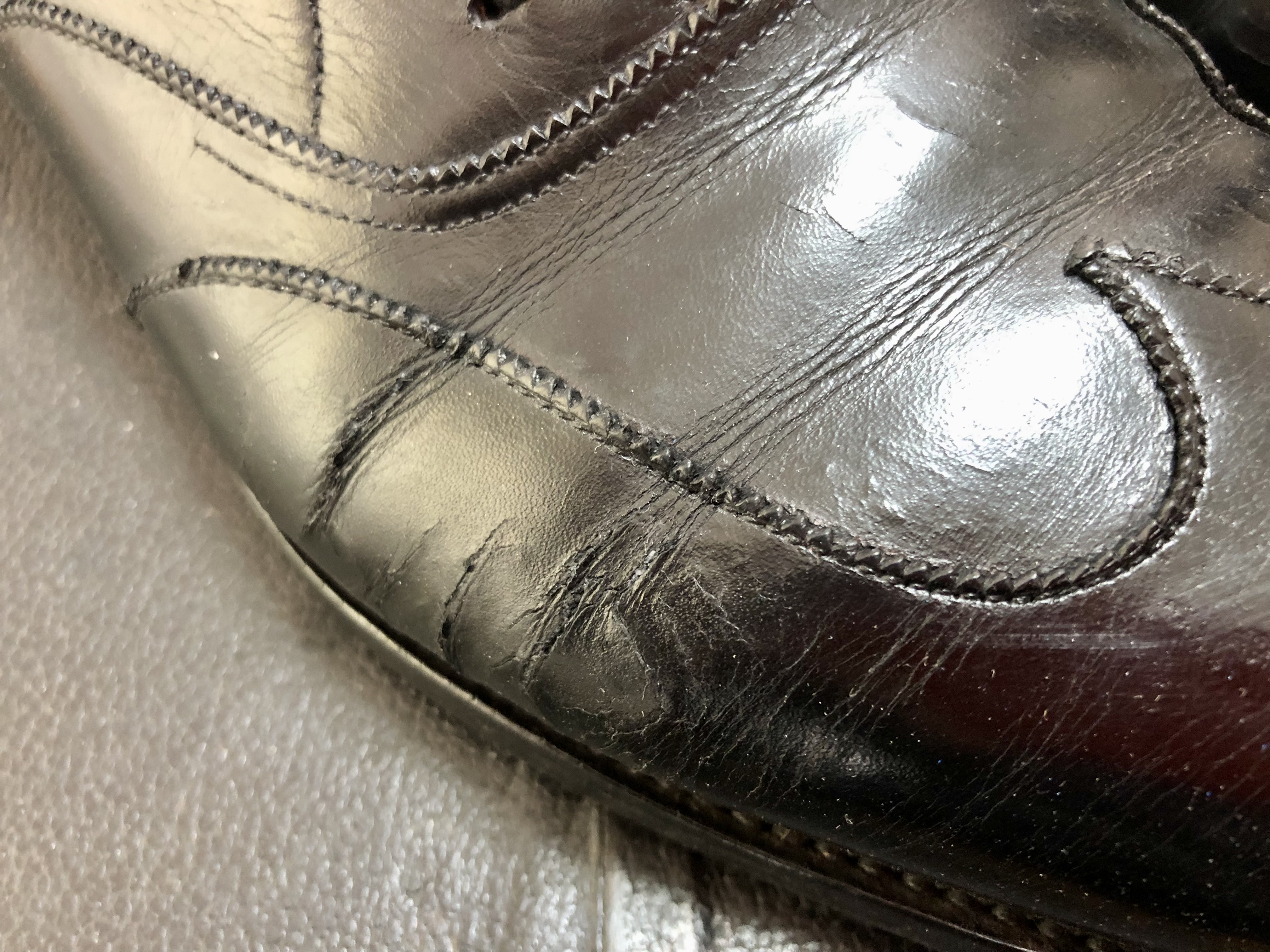 革靴　ひび割れ修理　料金