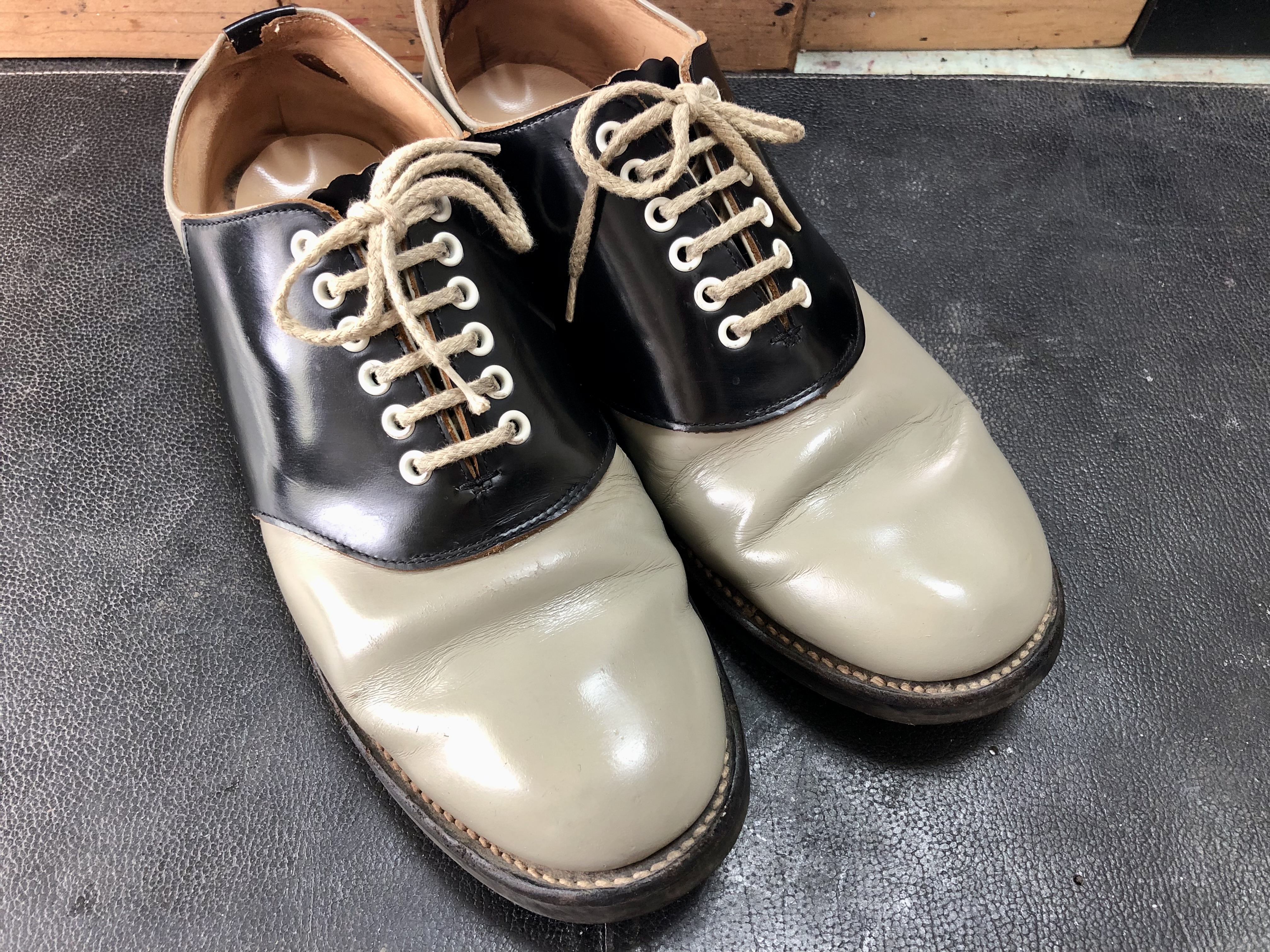 サドルシューズ キズ直し リペア