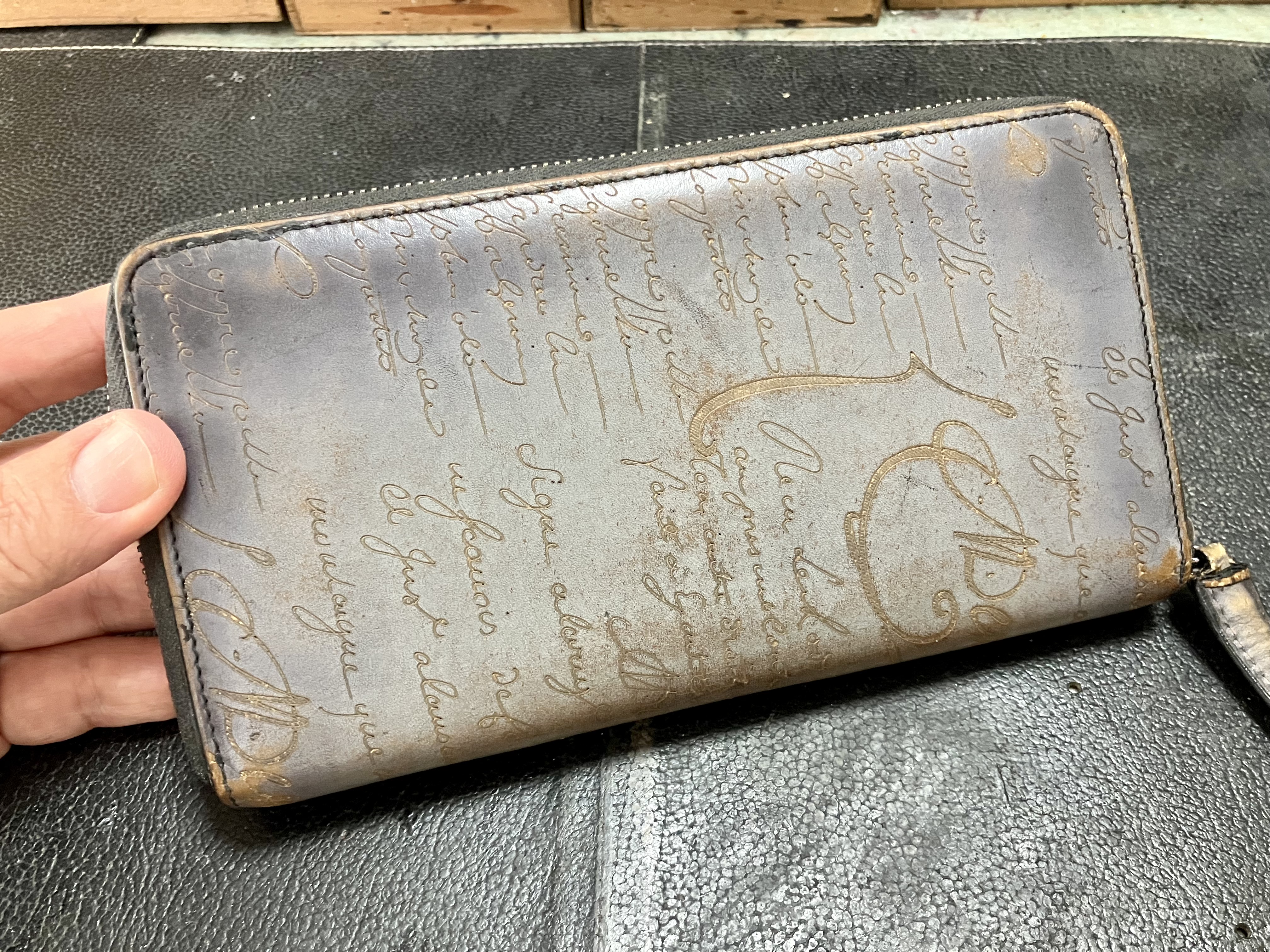 ベルルッティ 財布 ヴェネチアンレザー