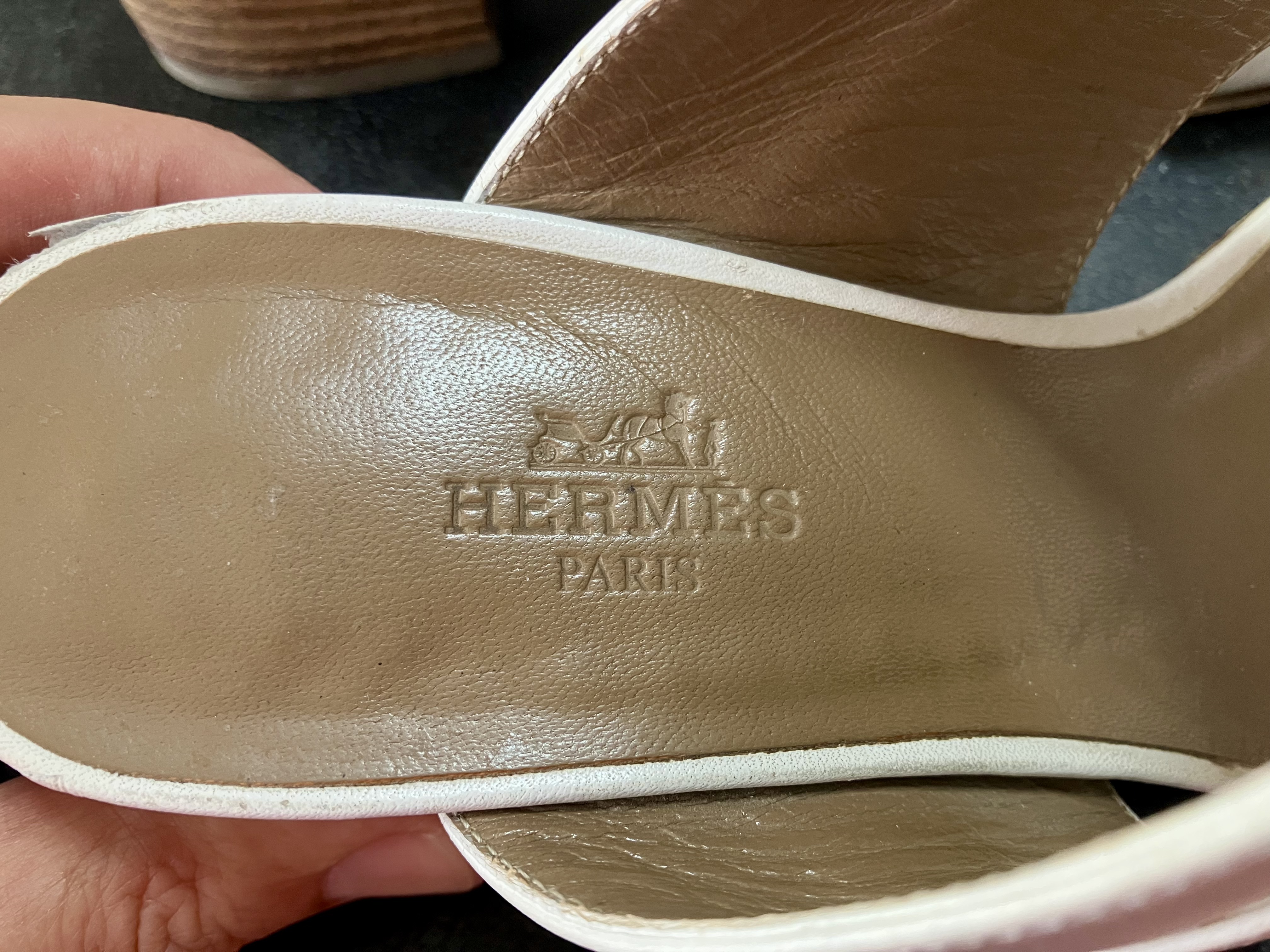 エルメス サンダル お手入れ