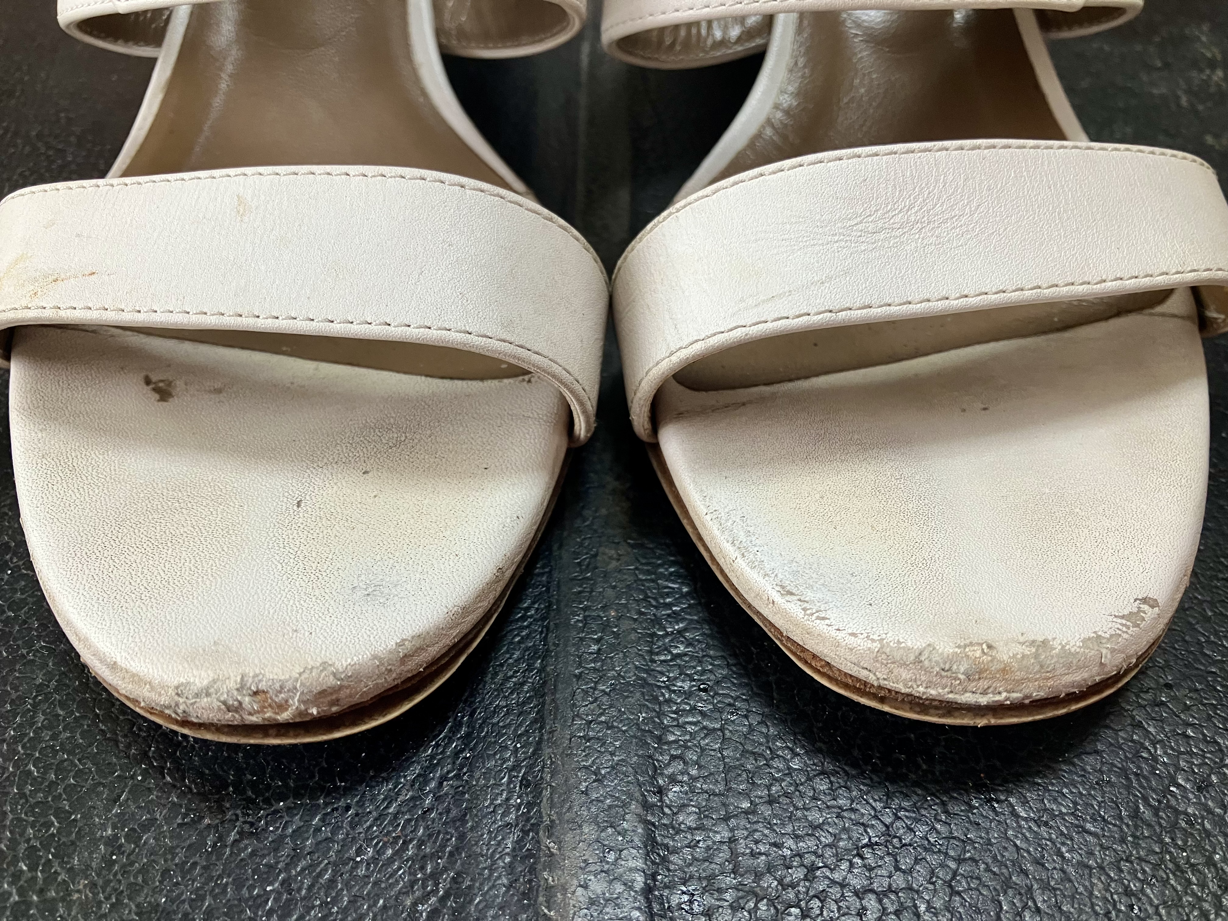 エルメス サンダル キズ補修