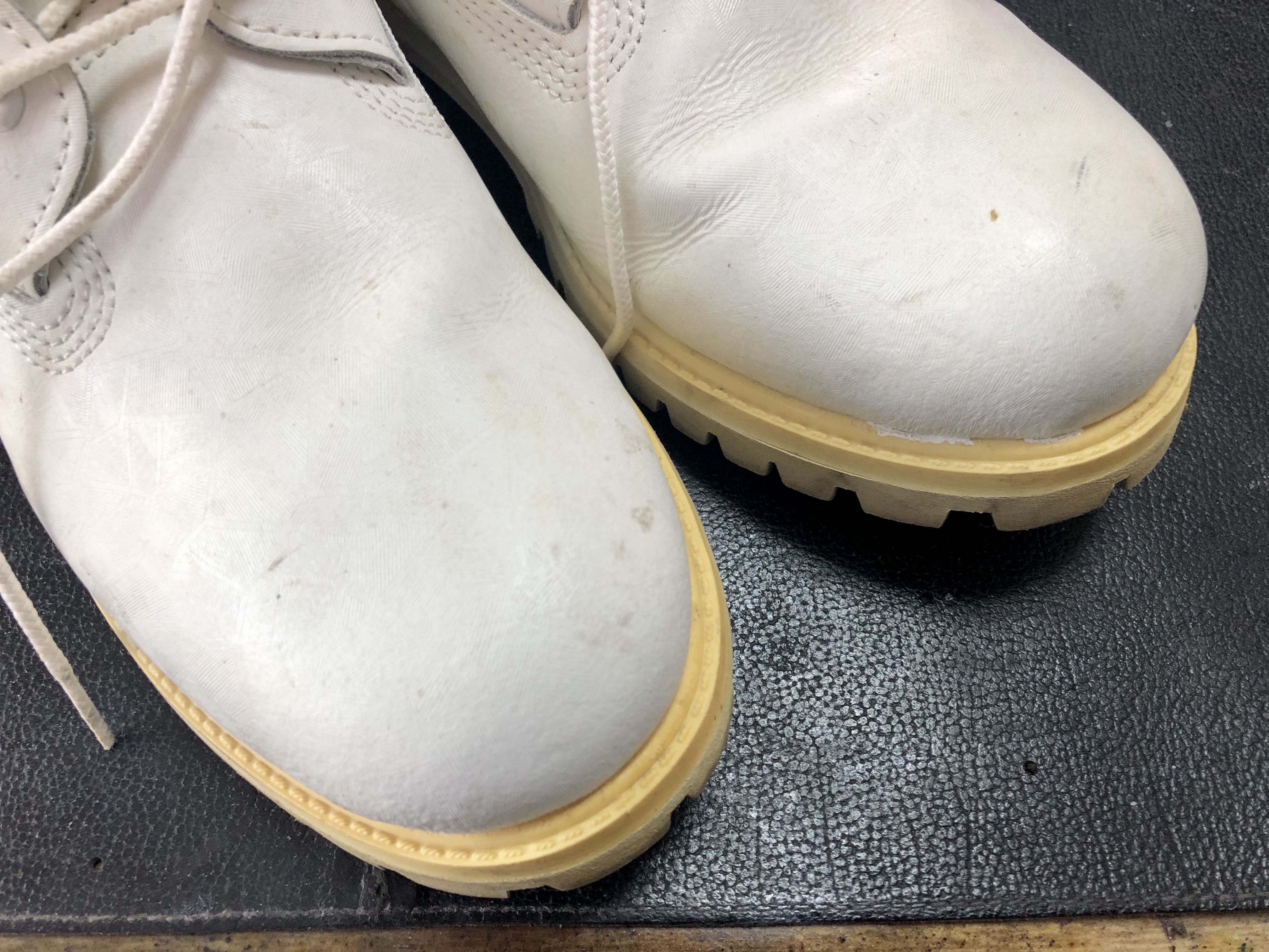 ブーツ　クリーニング