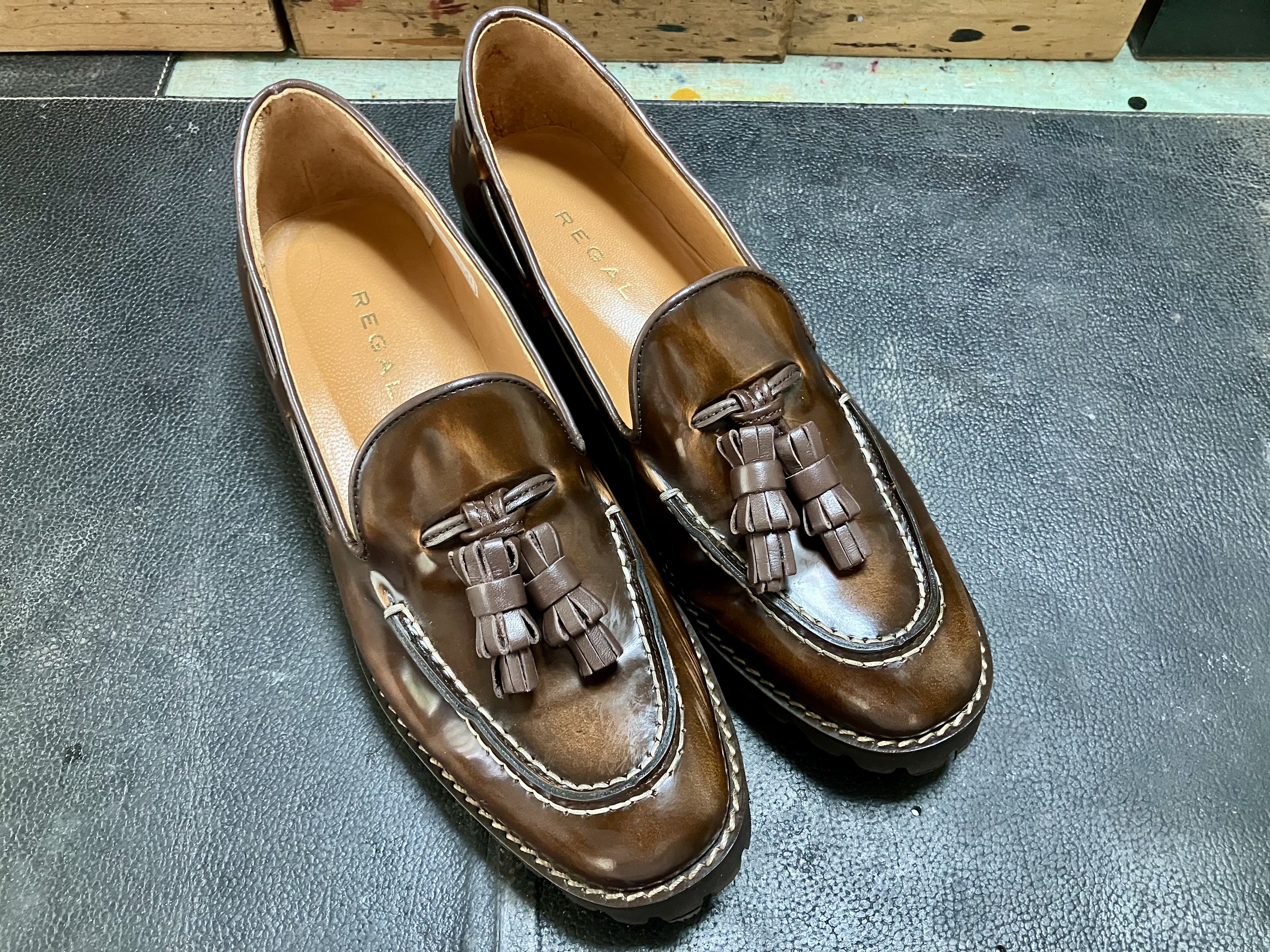 リーガル　ガラスレザー　お手入れ