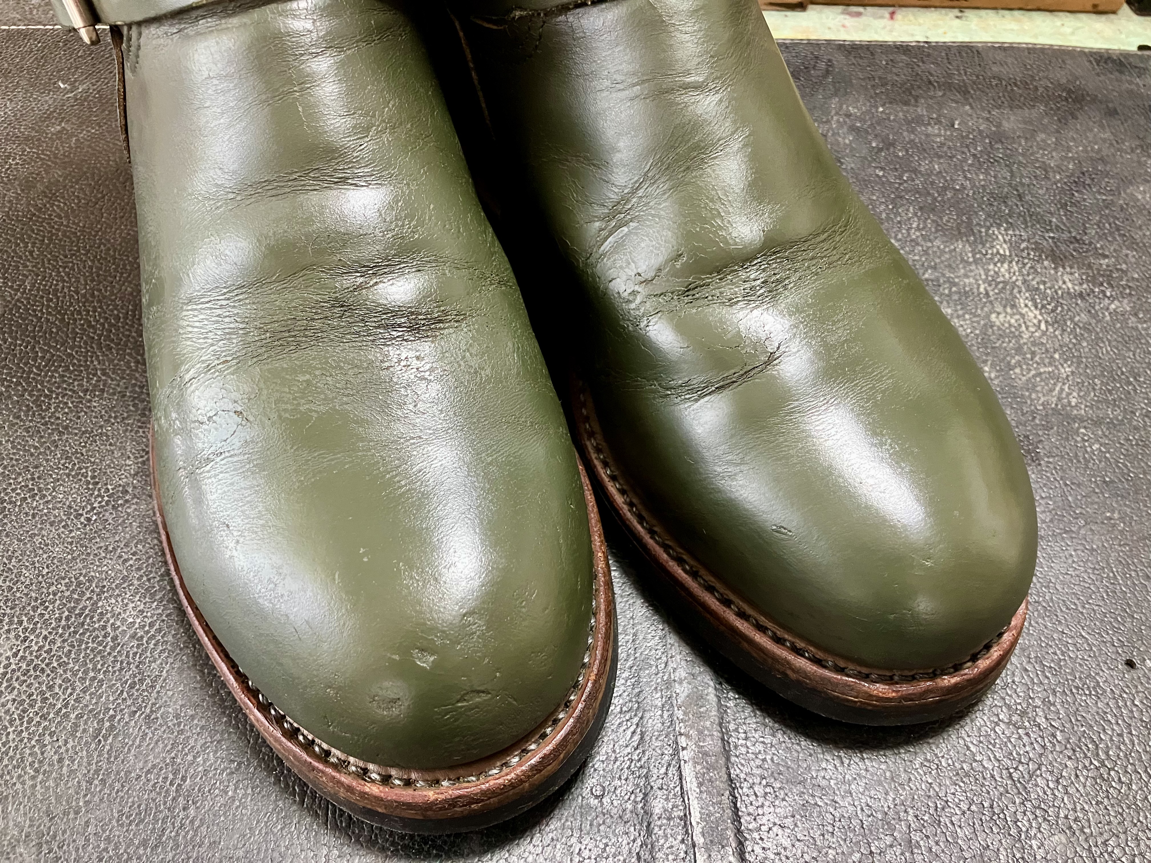 エンジニアブーツ ひび割れ補修 傷消し