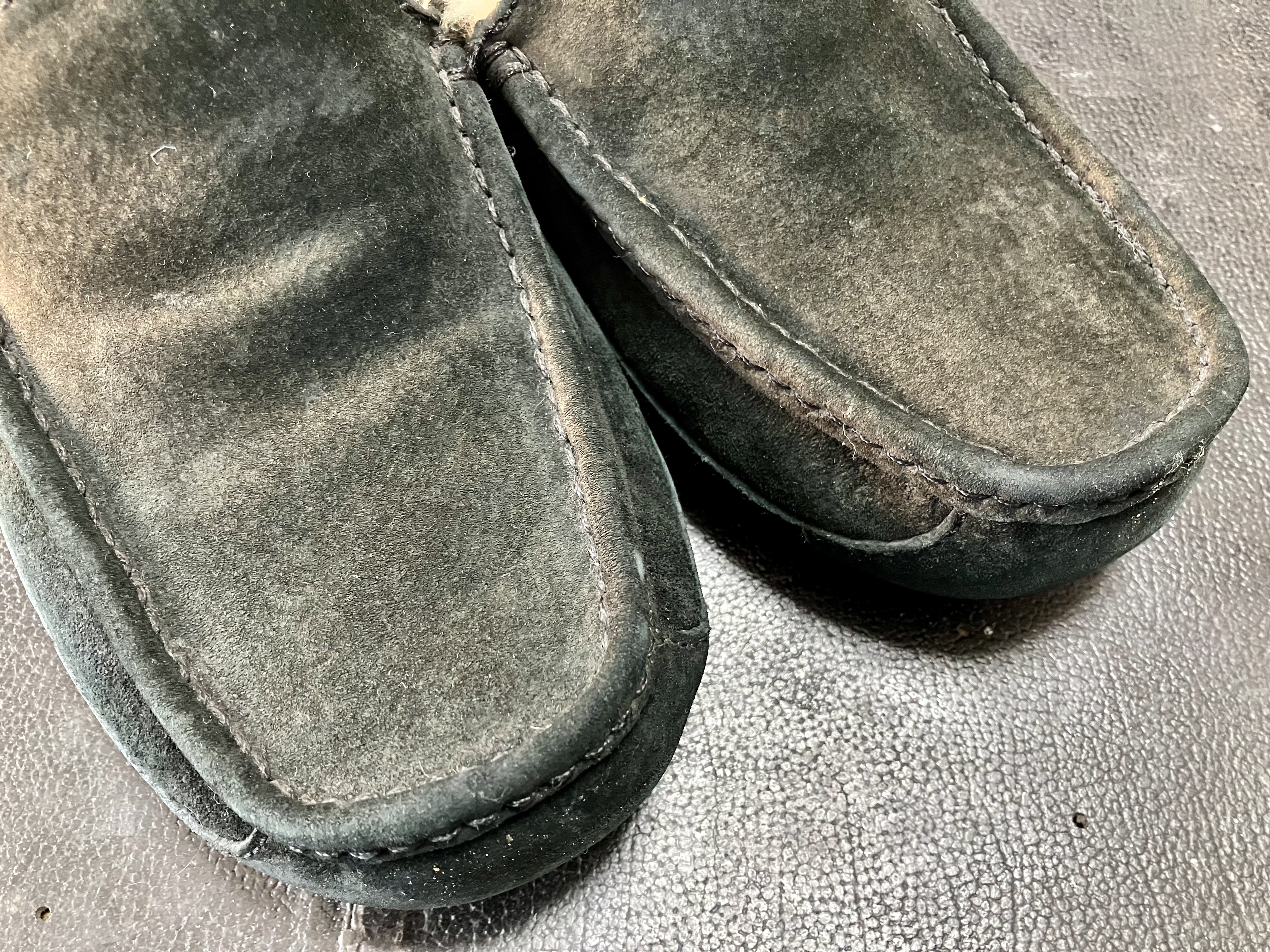 ムートンシューズ　丸洗いクリーニング　色あせカバー