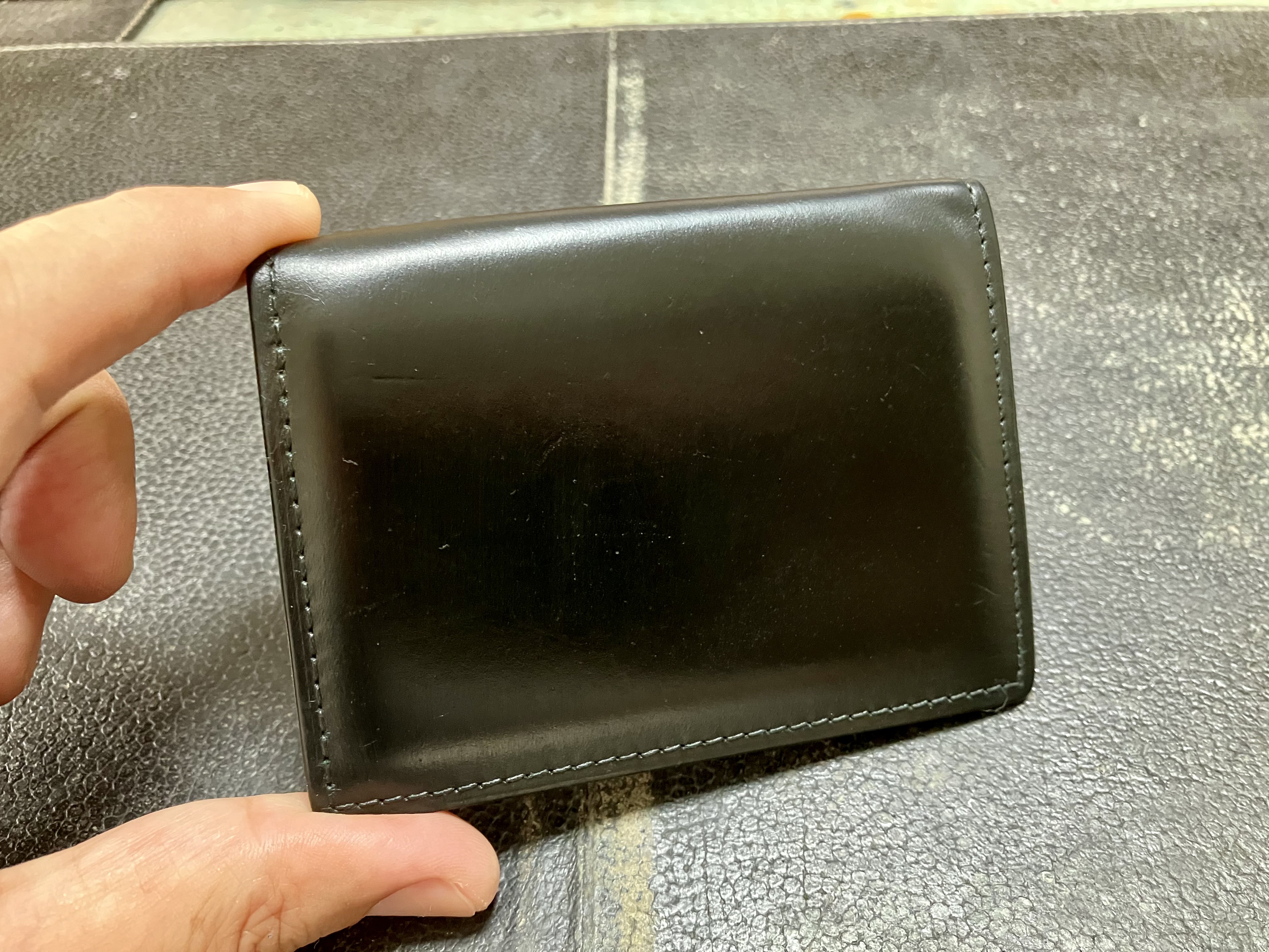 コードバン　名刺入れ　染め直し