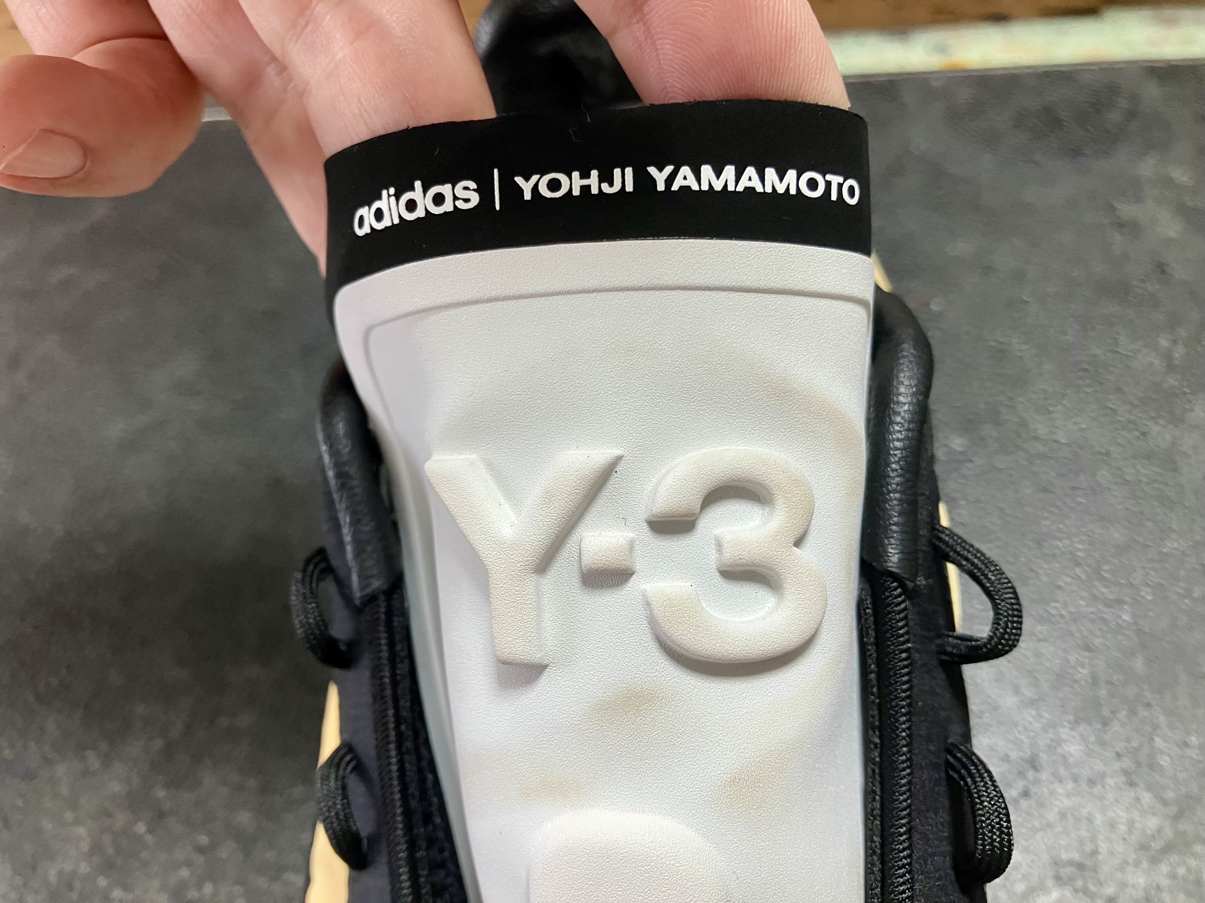 アディダス Y3 スニーカー