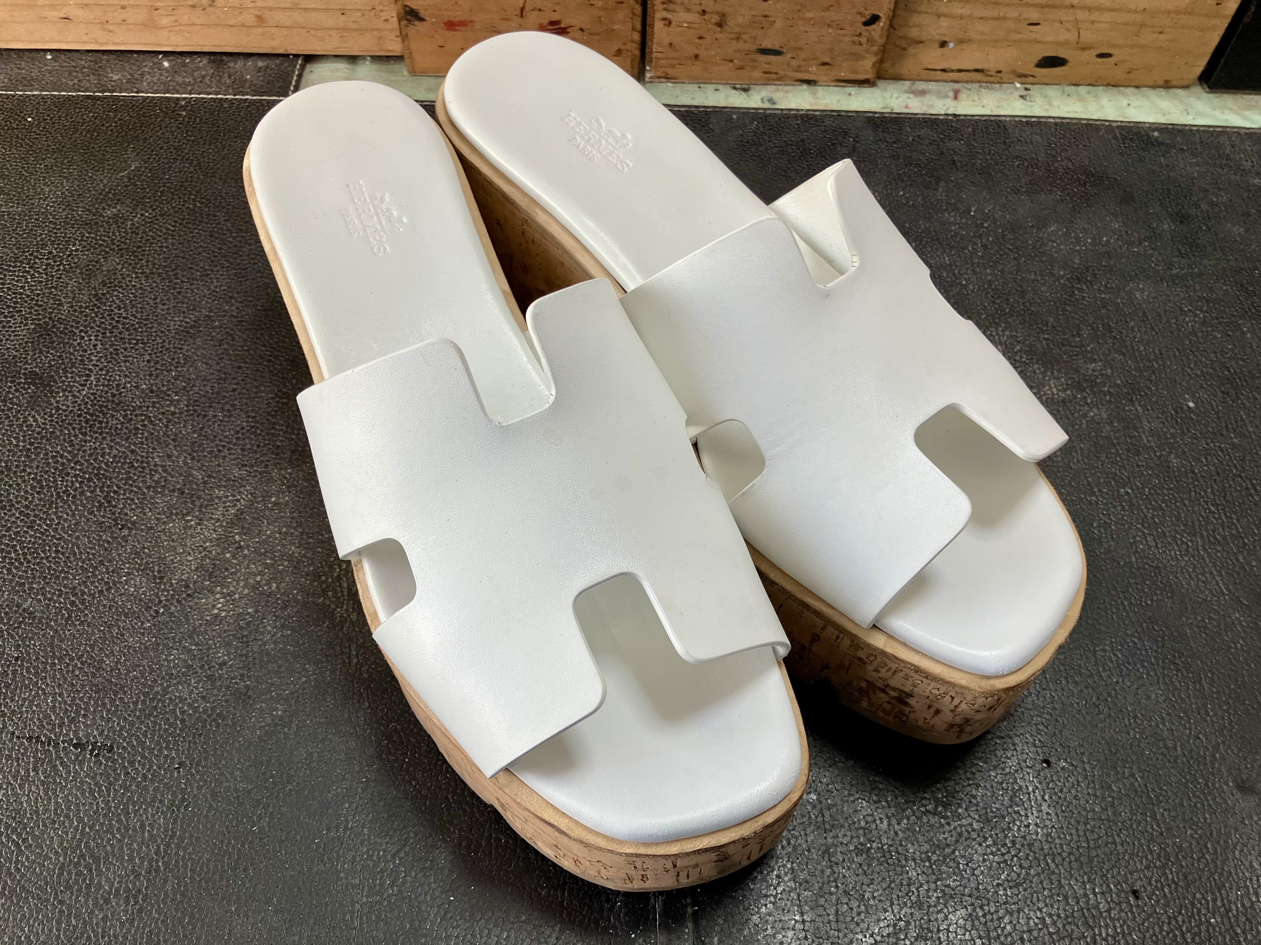 サンダル 中敷き キズ直し