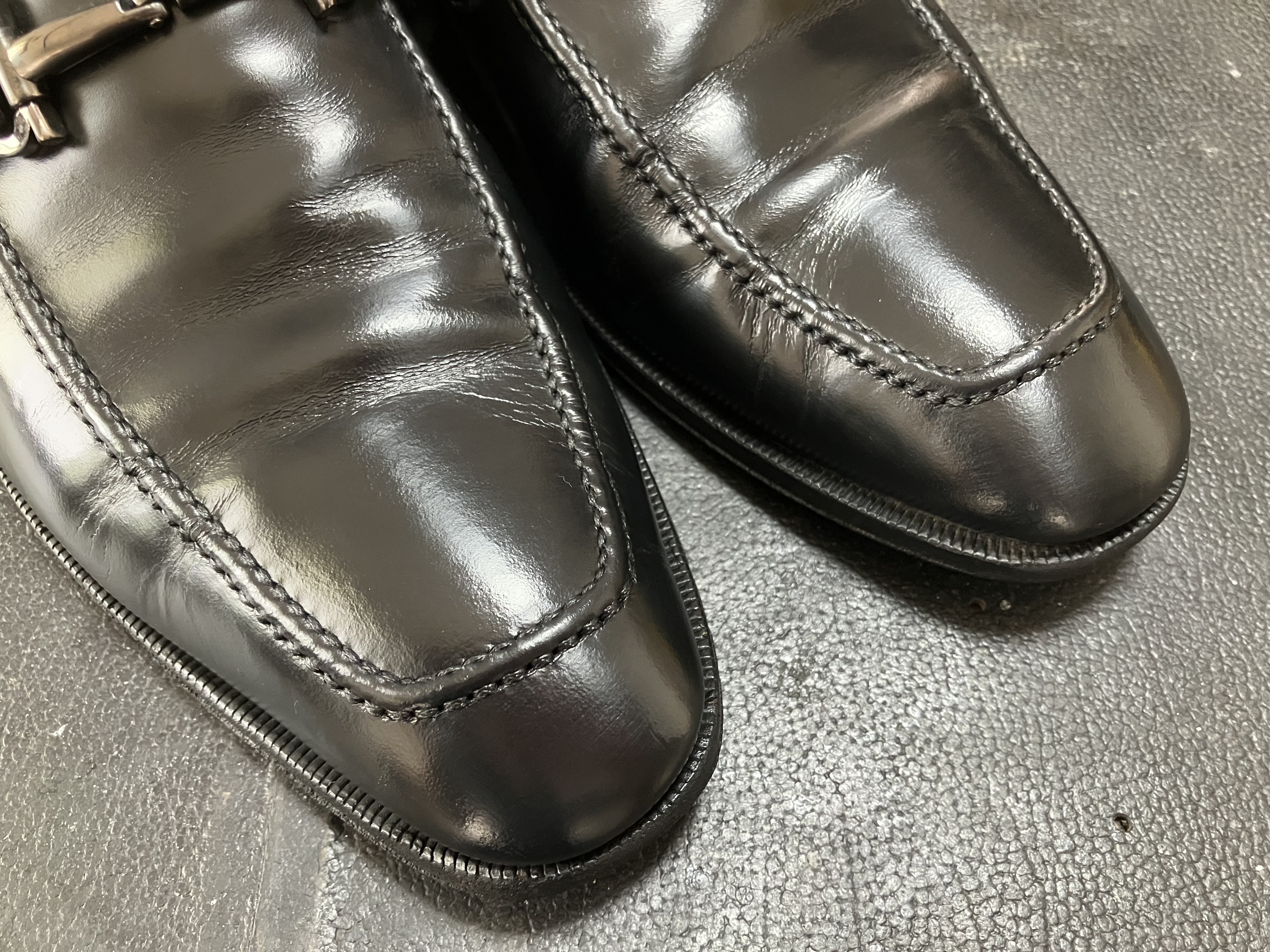 革靴　ひび割れ補修　リペア