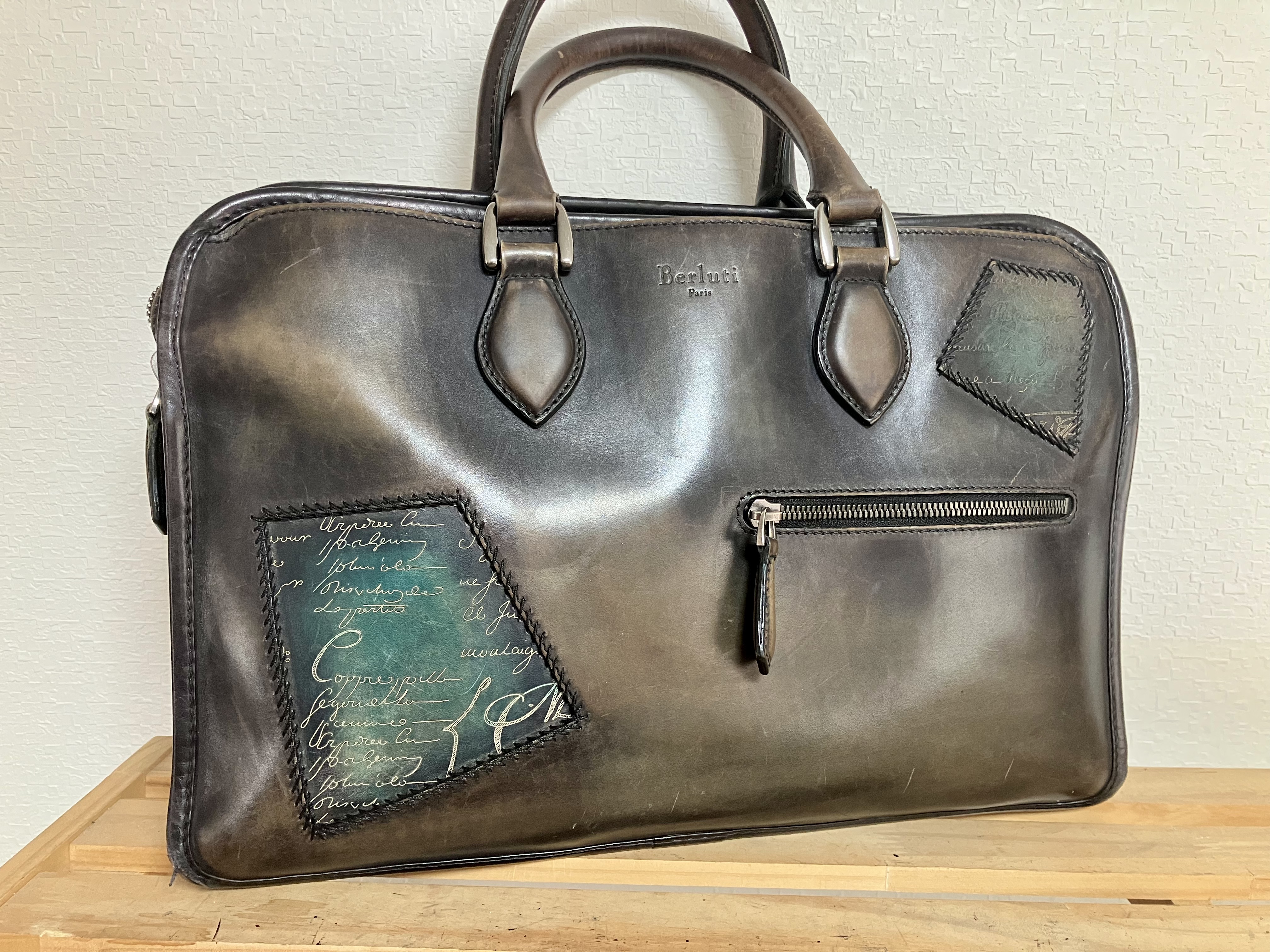 ベルルッティ　バッグ　染め替え