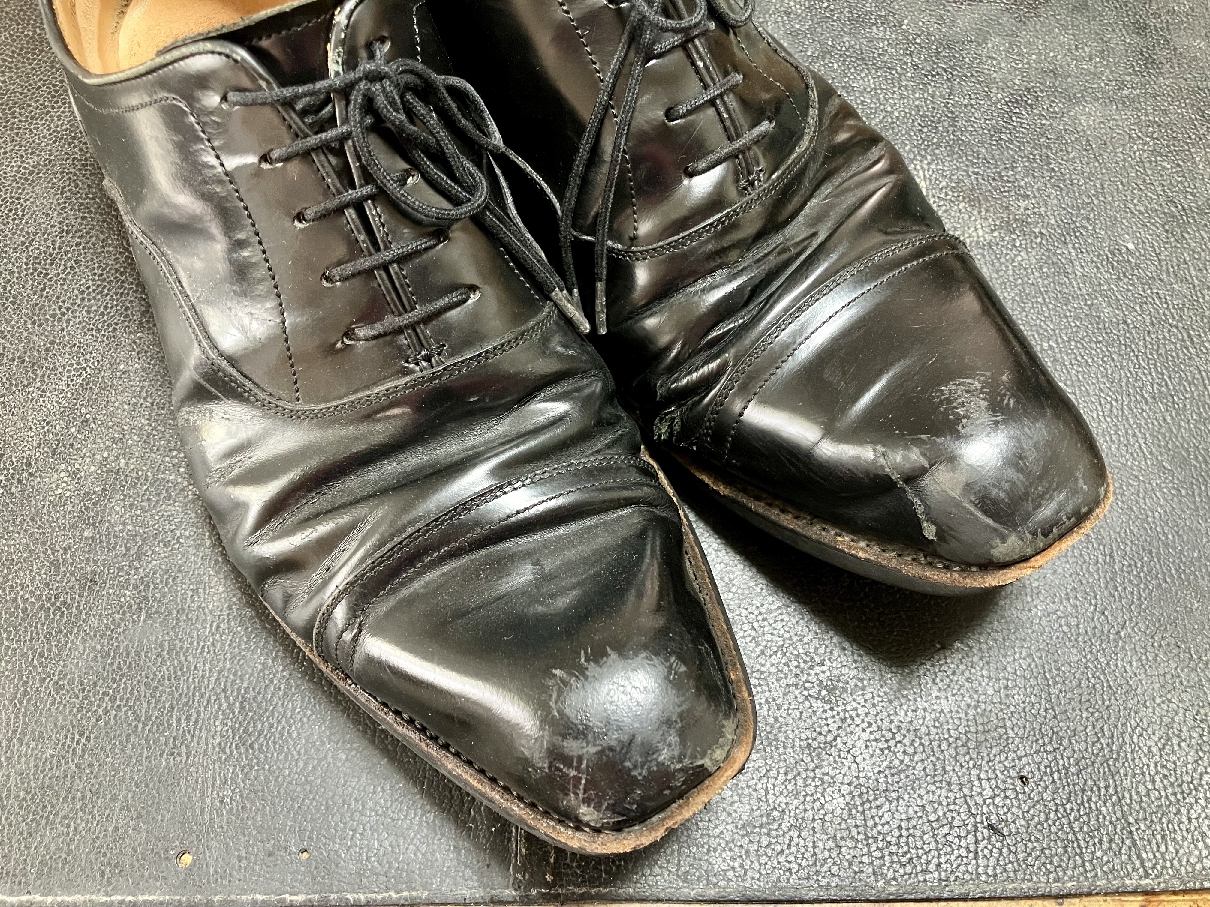 革靴　傷直し　キズ消し