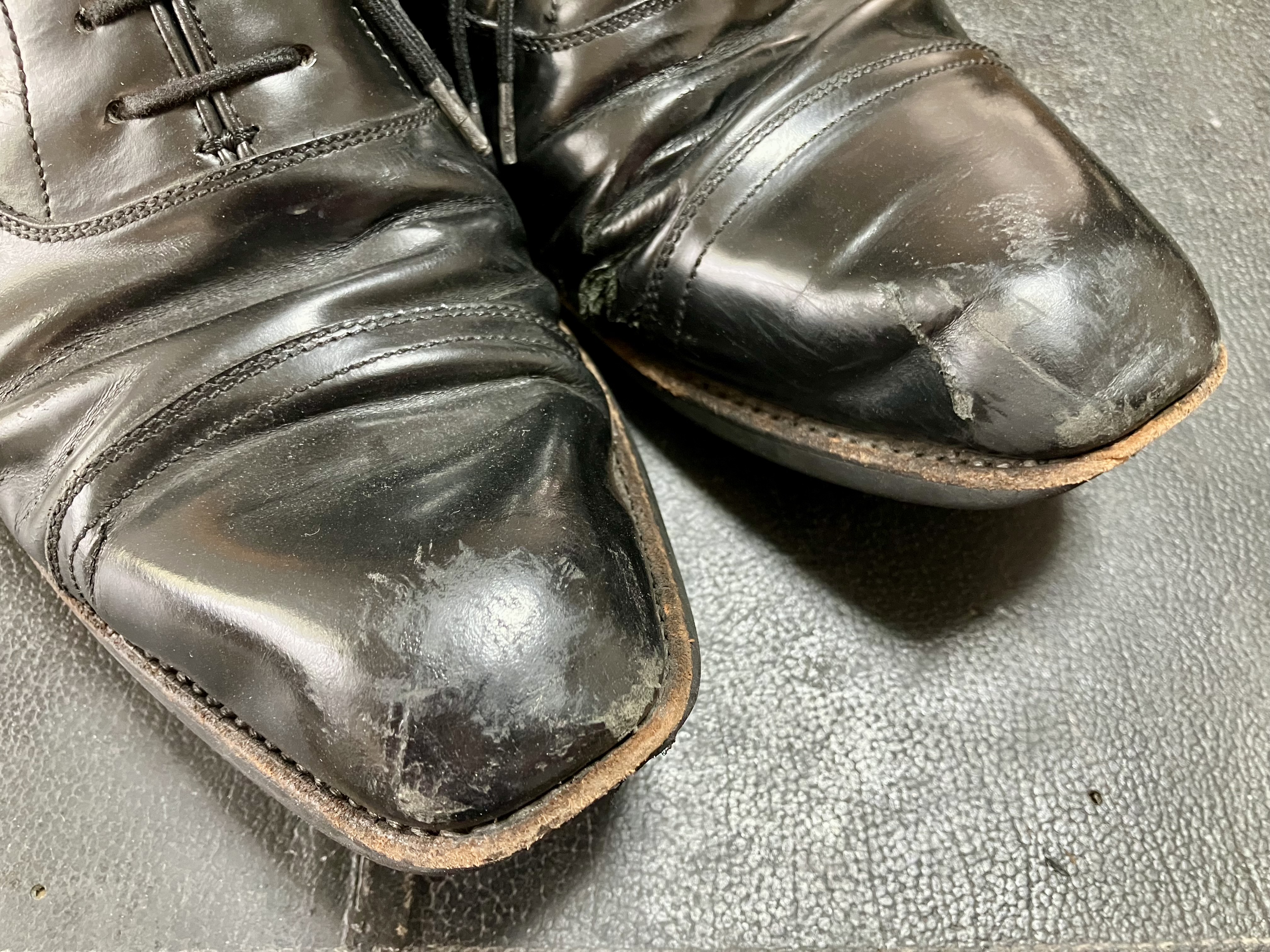 革靴　キズ直し　リペア