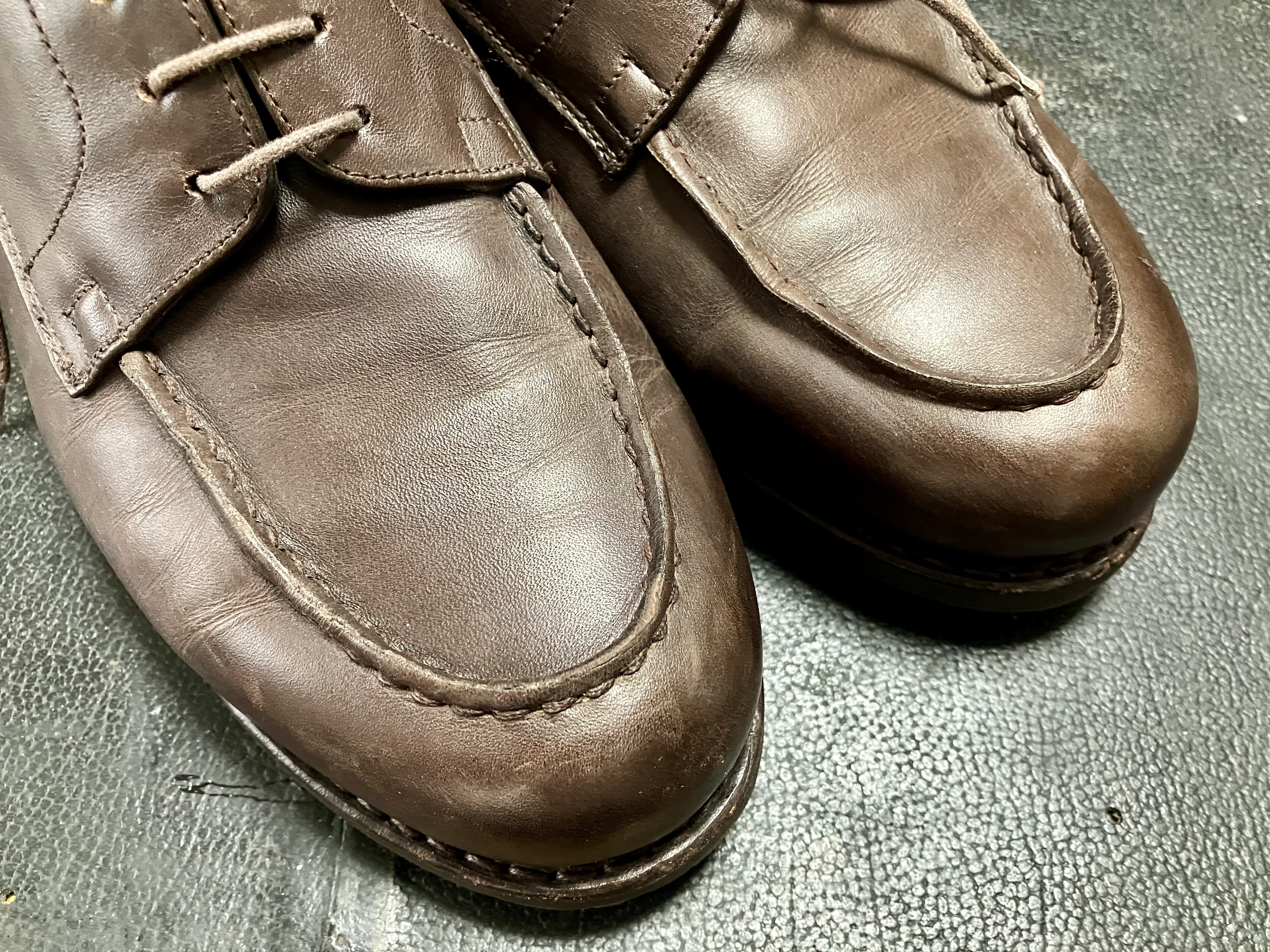 革靴　染め替え　黒染め