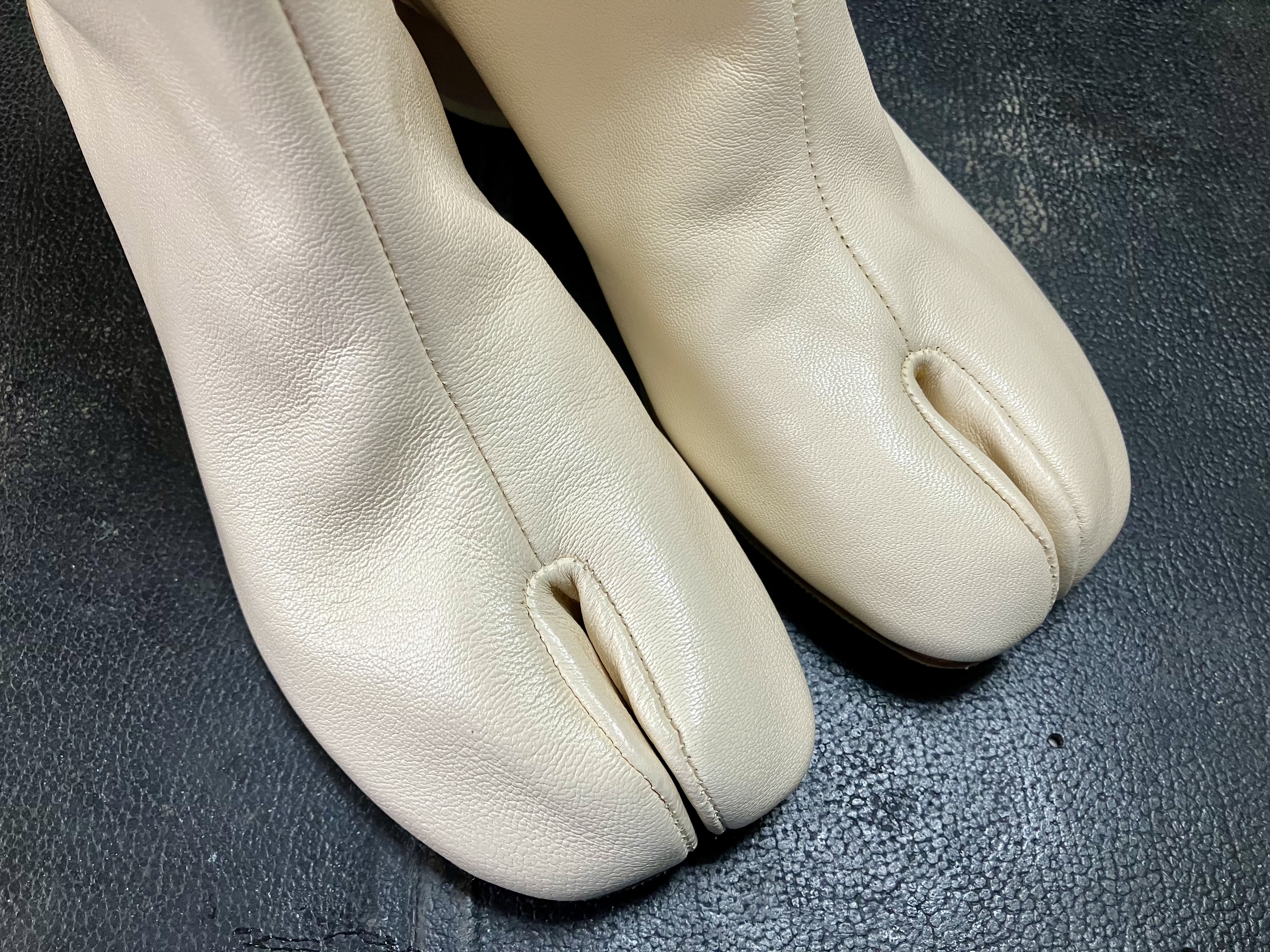 マルジェラ　タビブーツ　染め替え