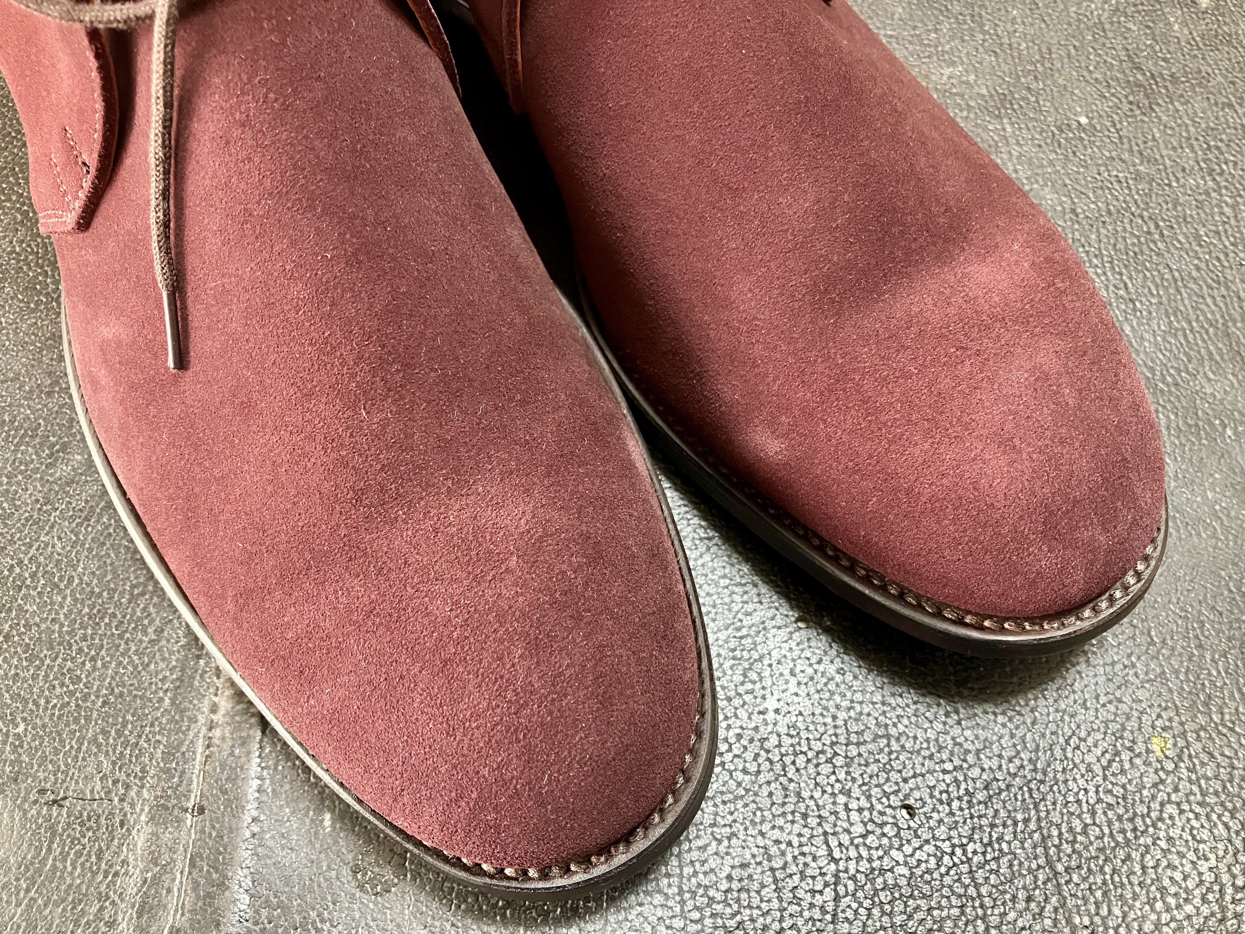 スエードブーツ　染め替え　黒色