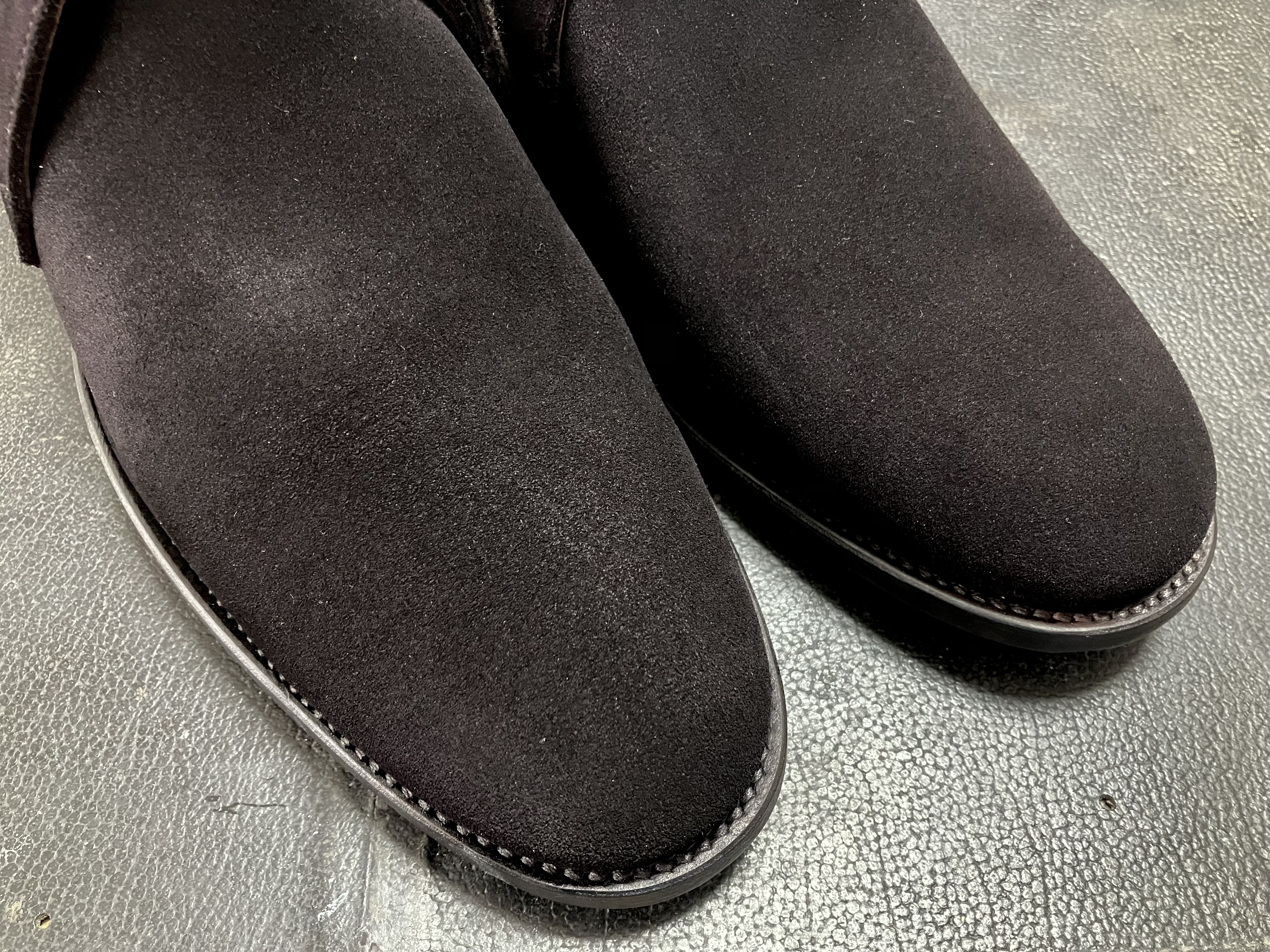 スエードブーツ　染め替え　黒染め