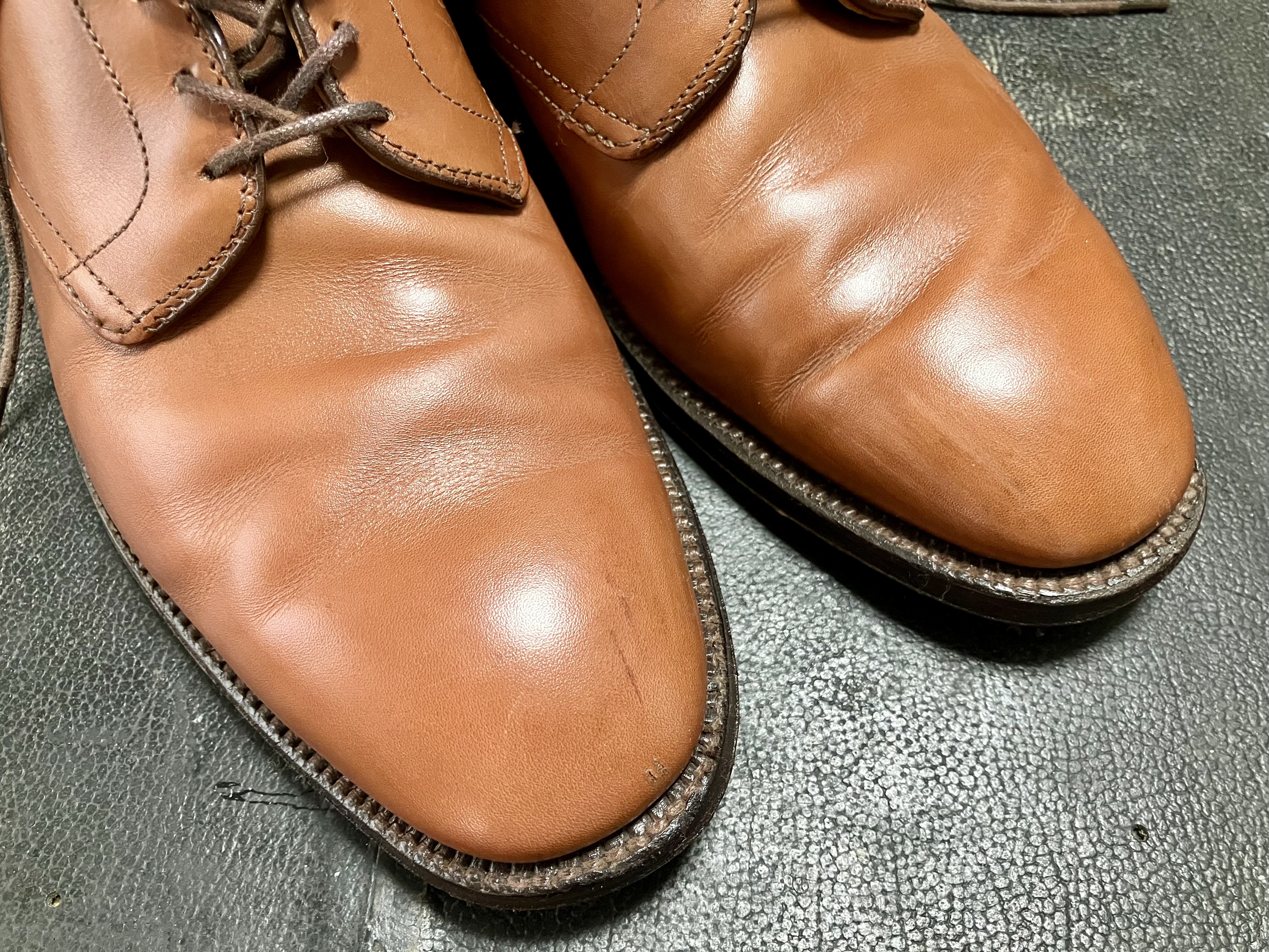 革靴　染め替え　黒色