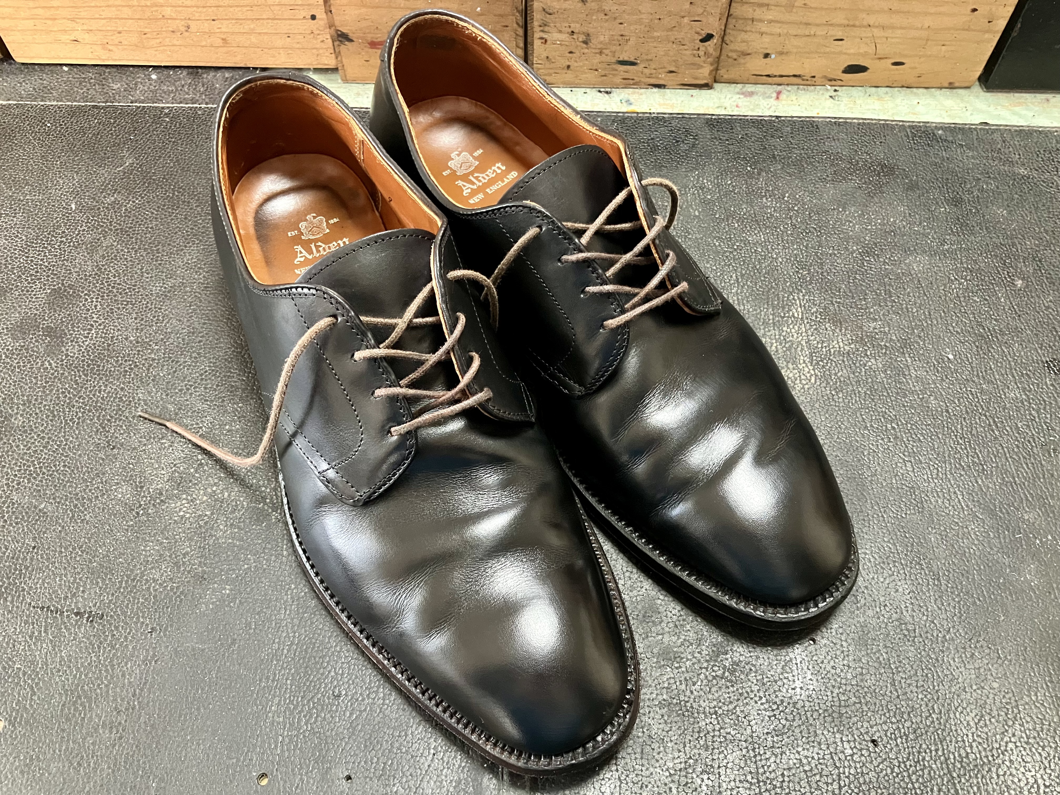 革靴　染め替え　黒染め