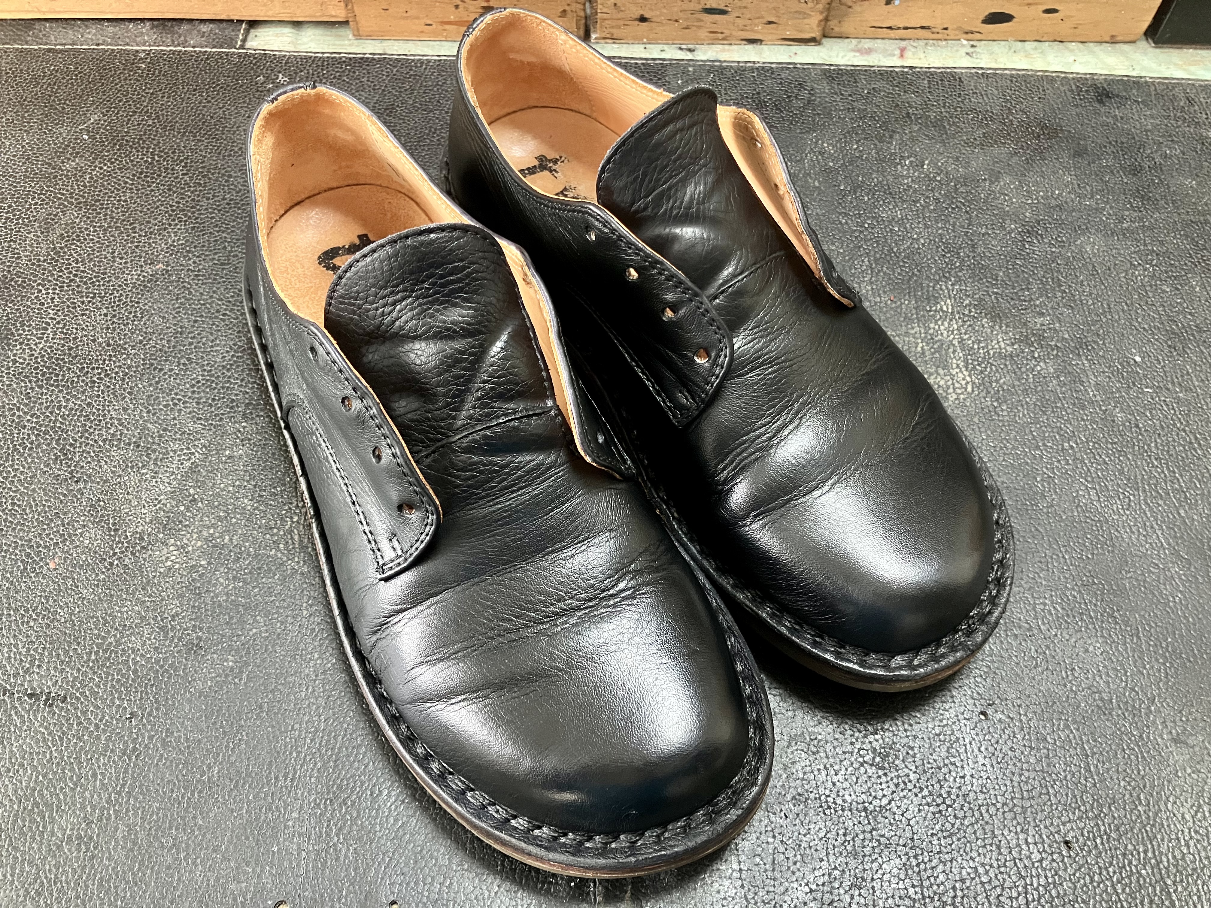 革靴　染め替え　黒染め