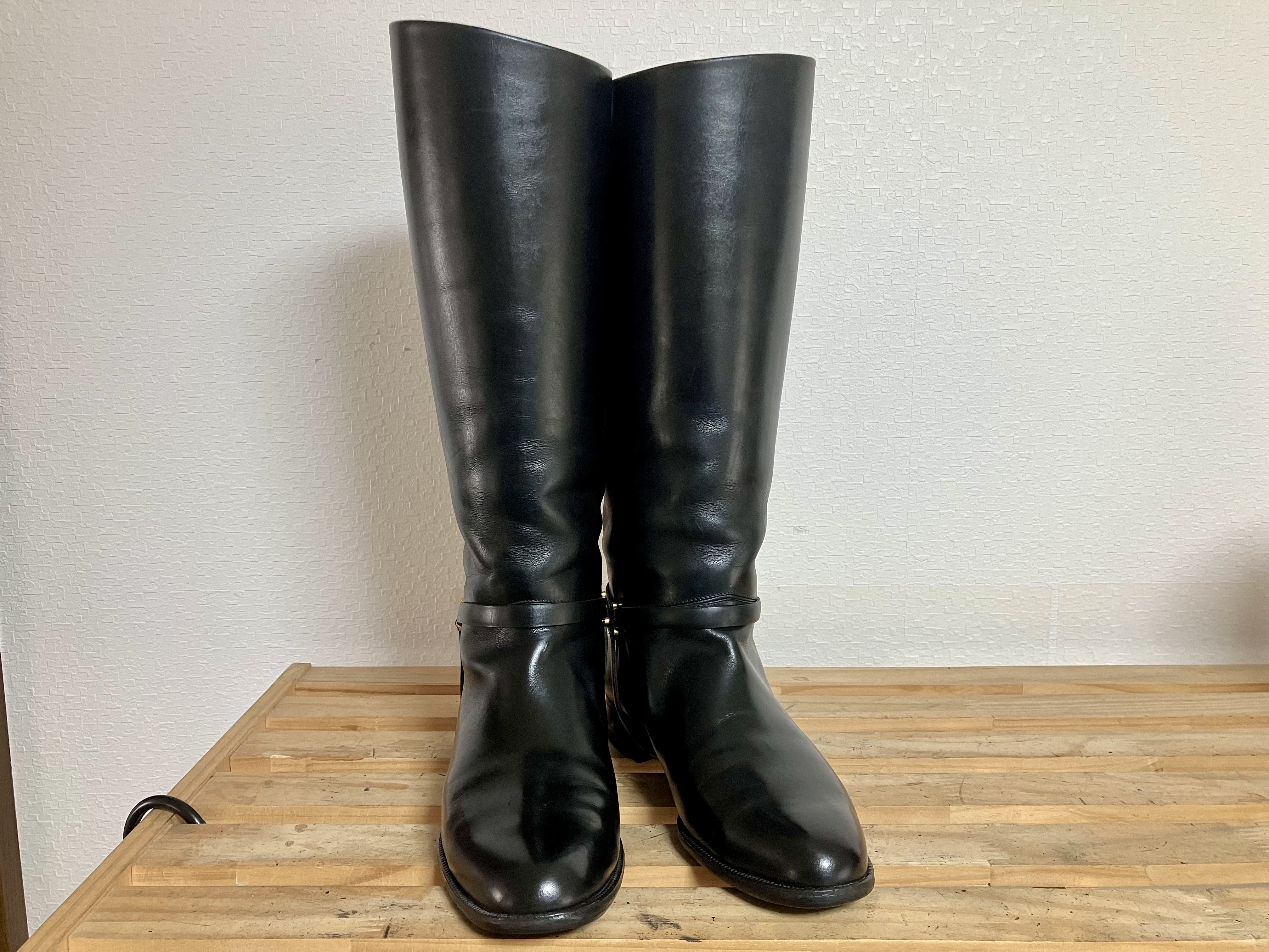 ブーツ　ひび割れ修理　クラック補修