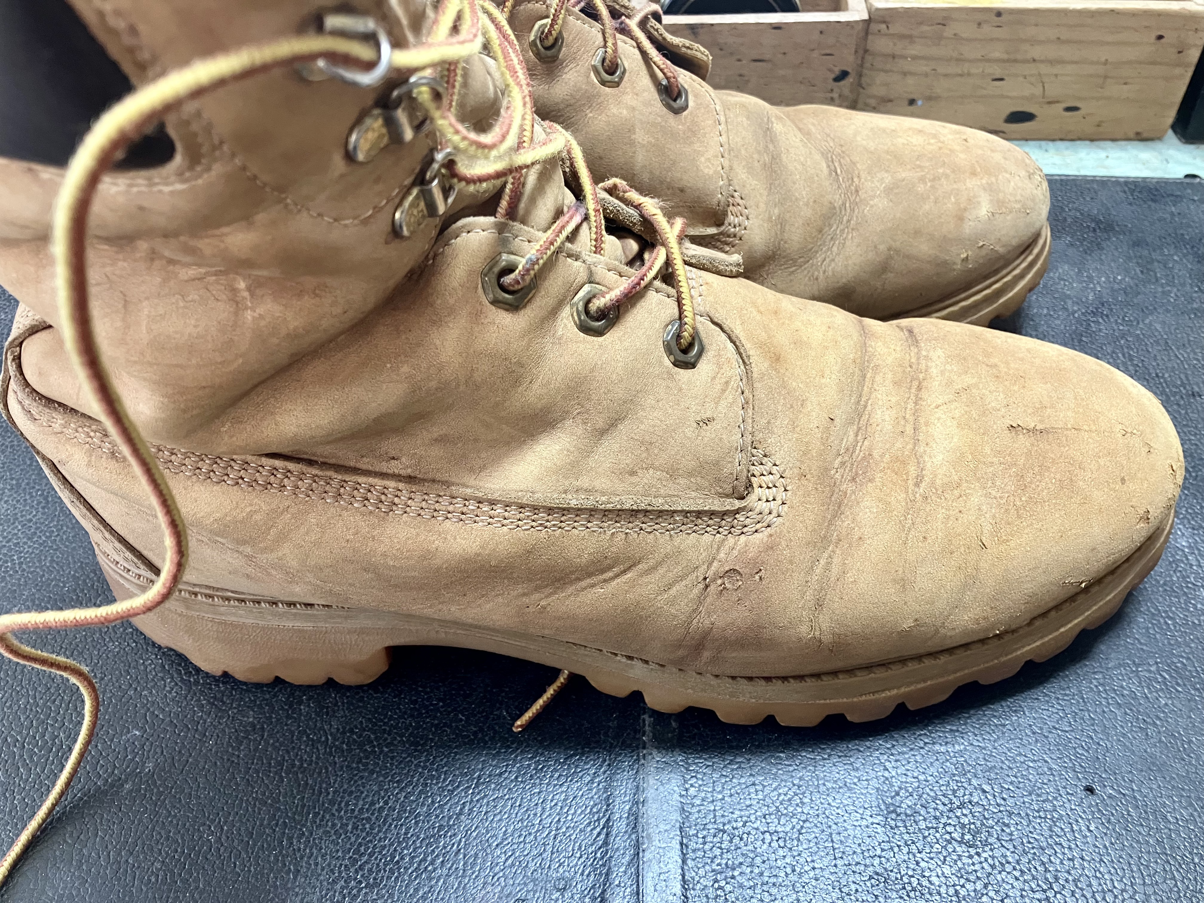 ヌバックブーツ　丸洗いクリーニング