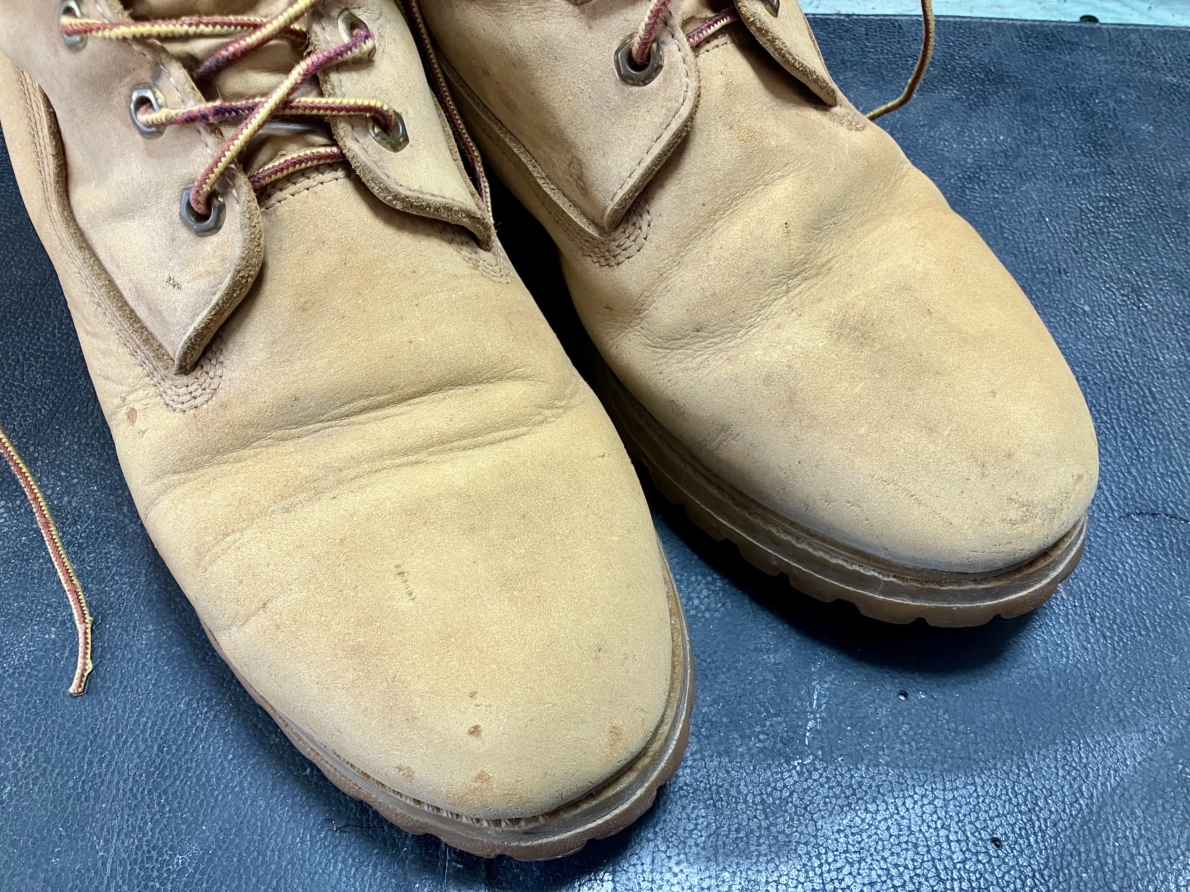 ヌバックブーツ　丸洗いクリーニング　汚れ落し