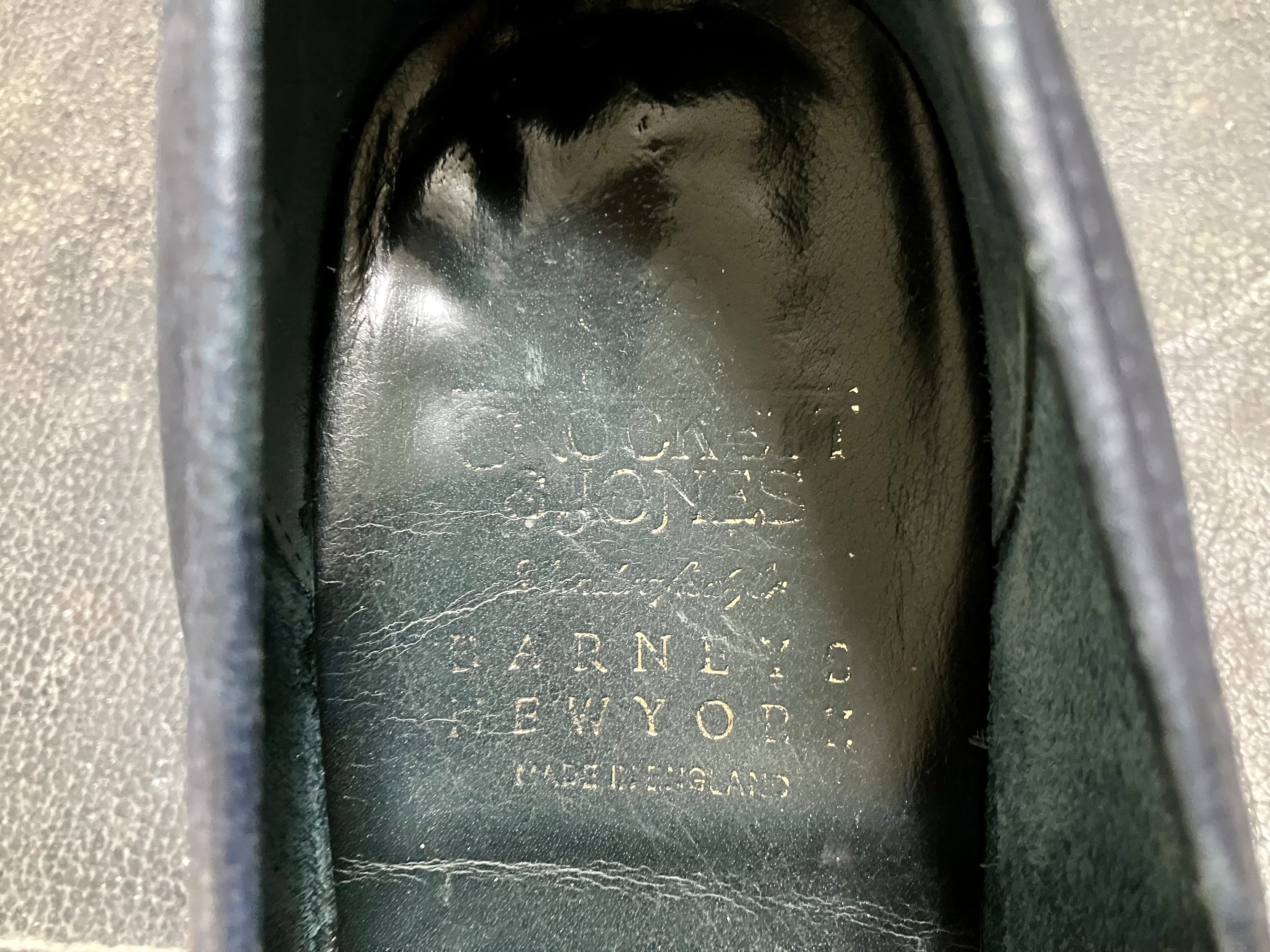 クロケット＆ジョーンズ　ローファー