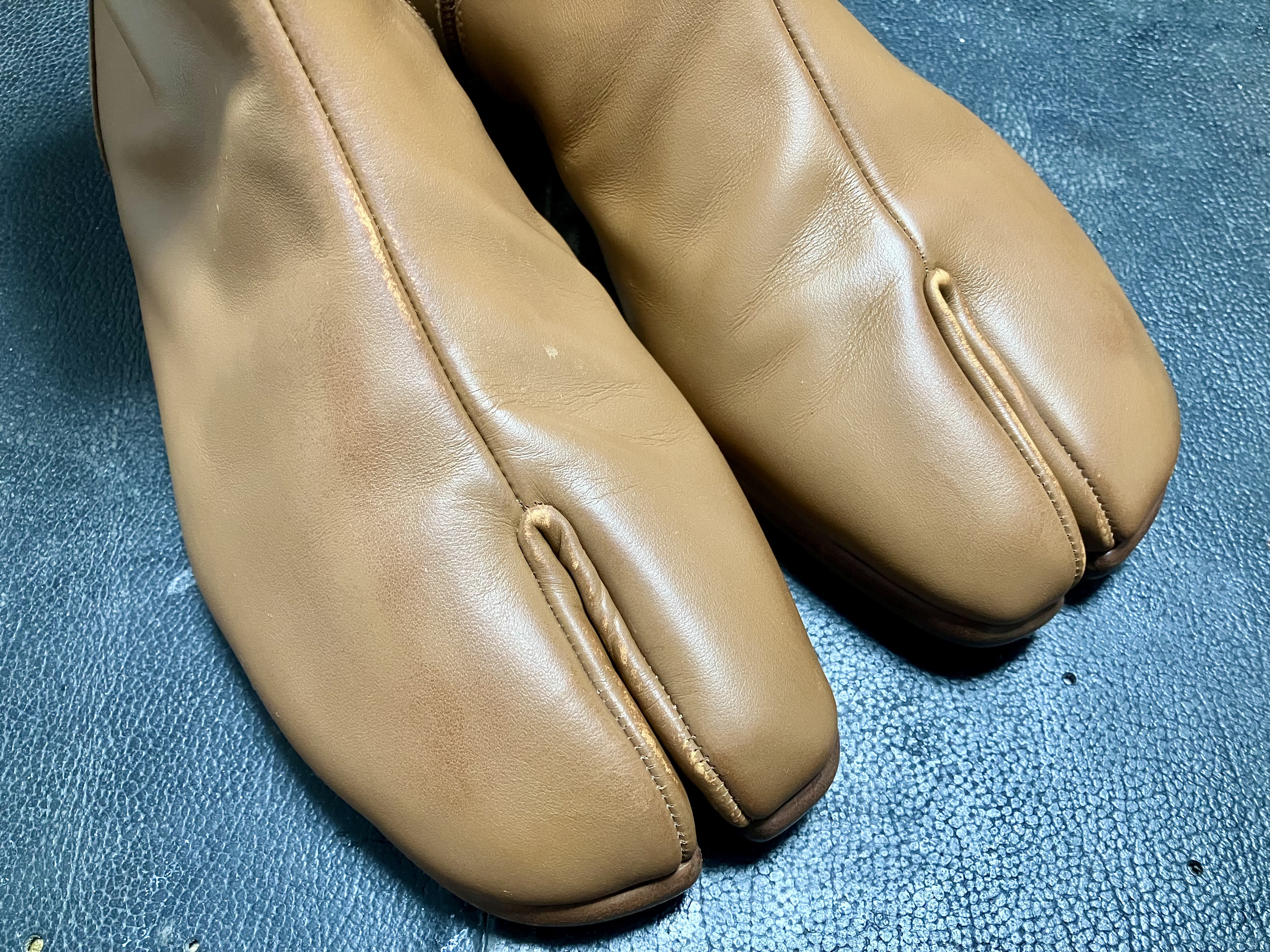 ブーツ　染め替え　タビブーツ