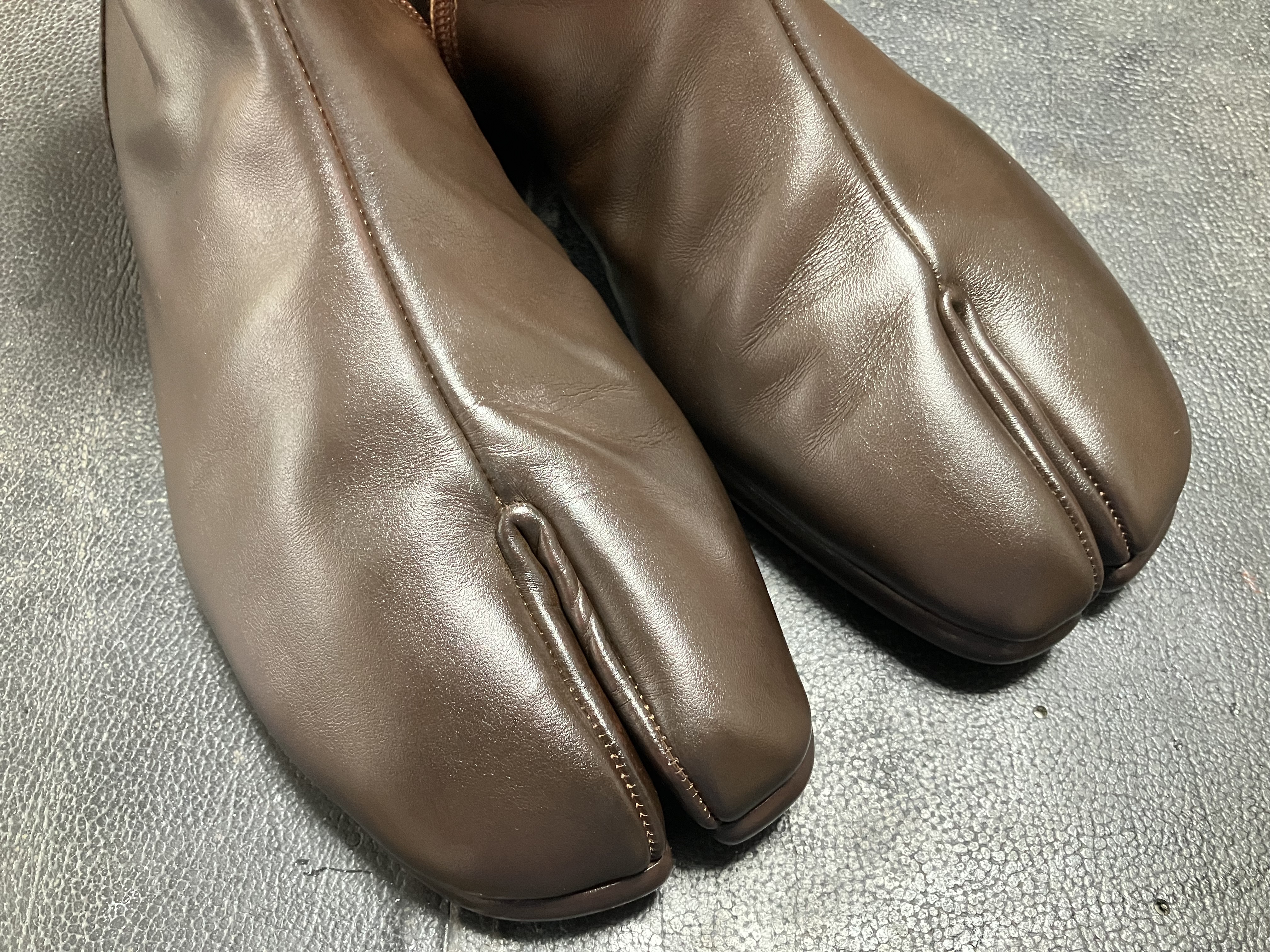 ブーツ　染め替え　足袋ブーツ