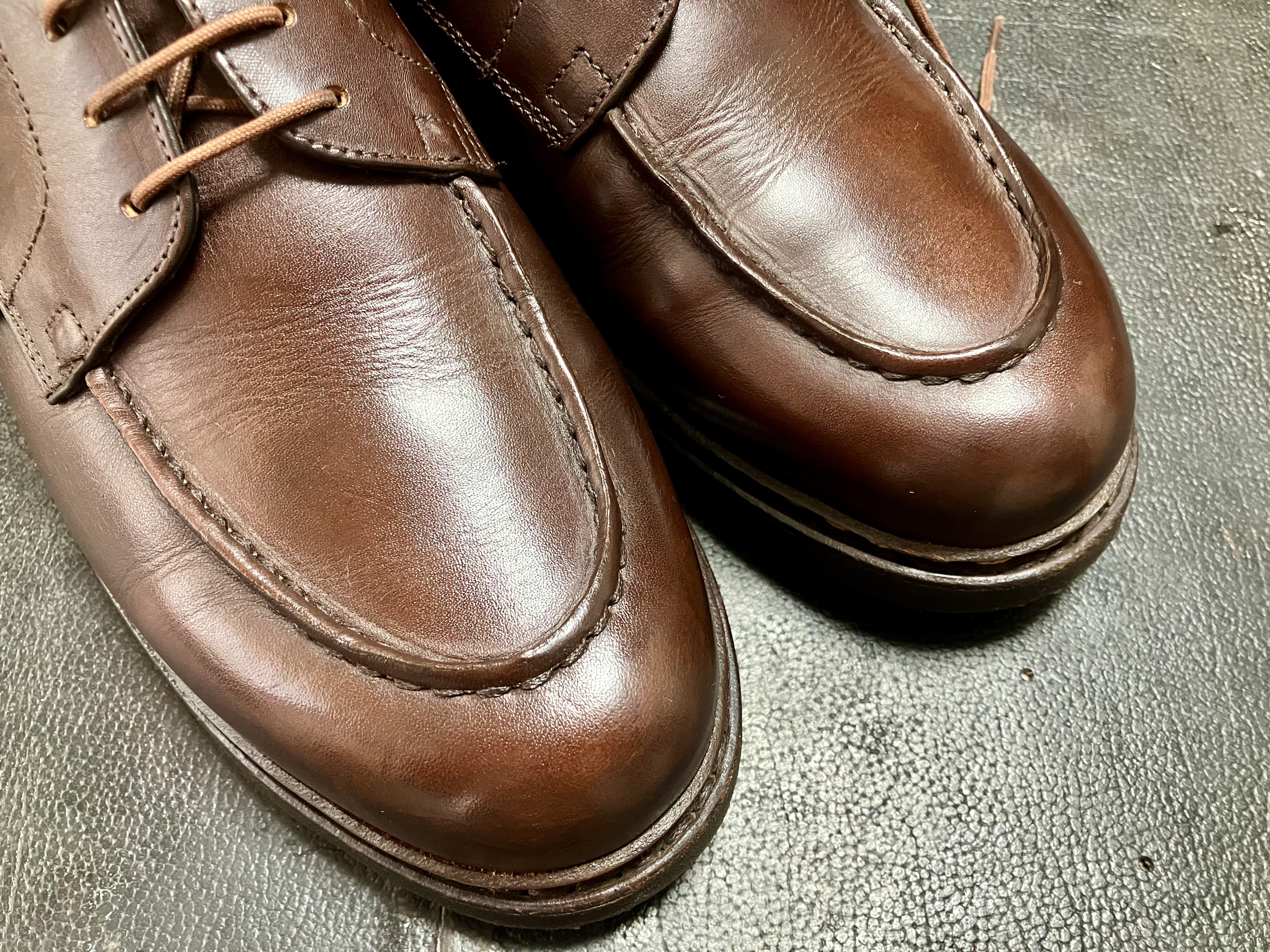 革靴　キズ直し　補修