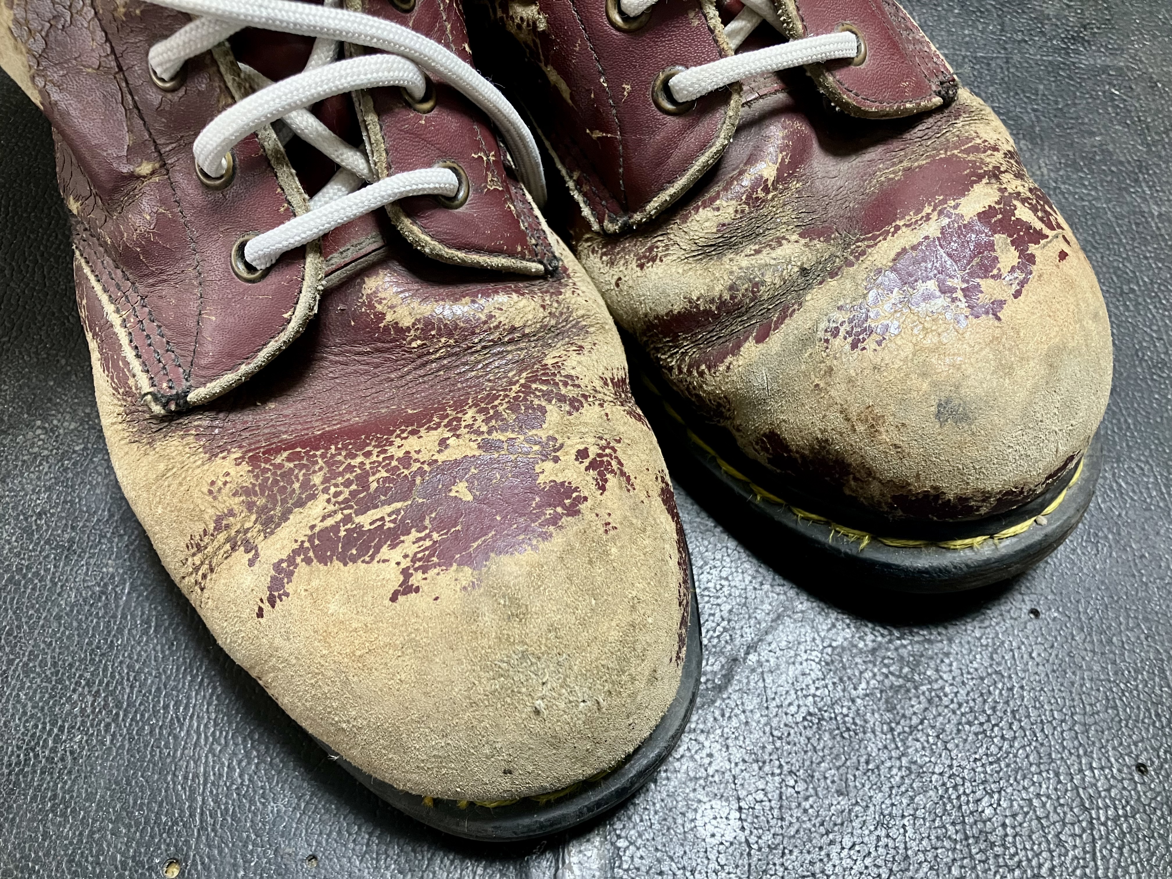 ダメージが進行したドクターマーチン