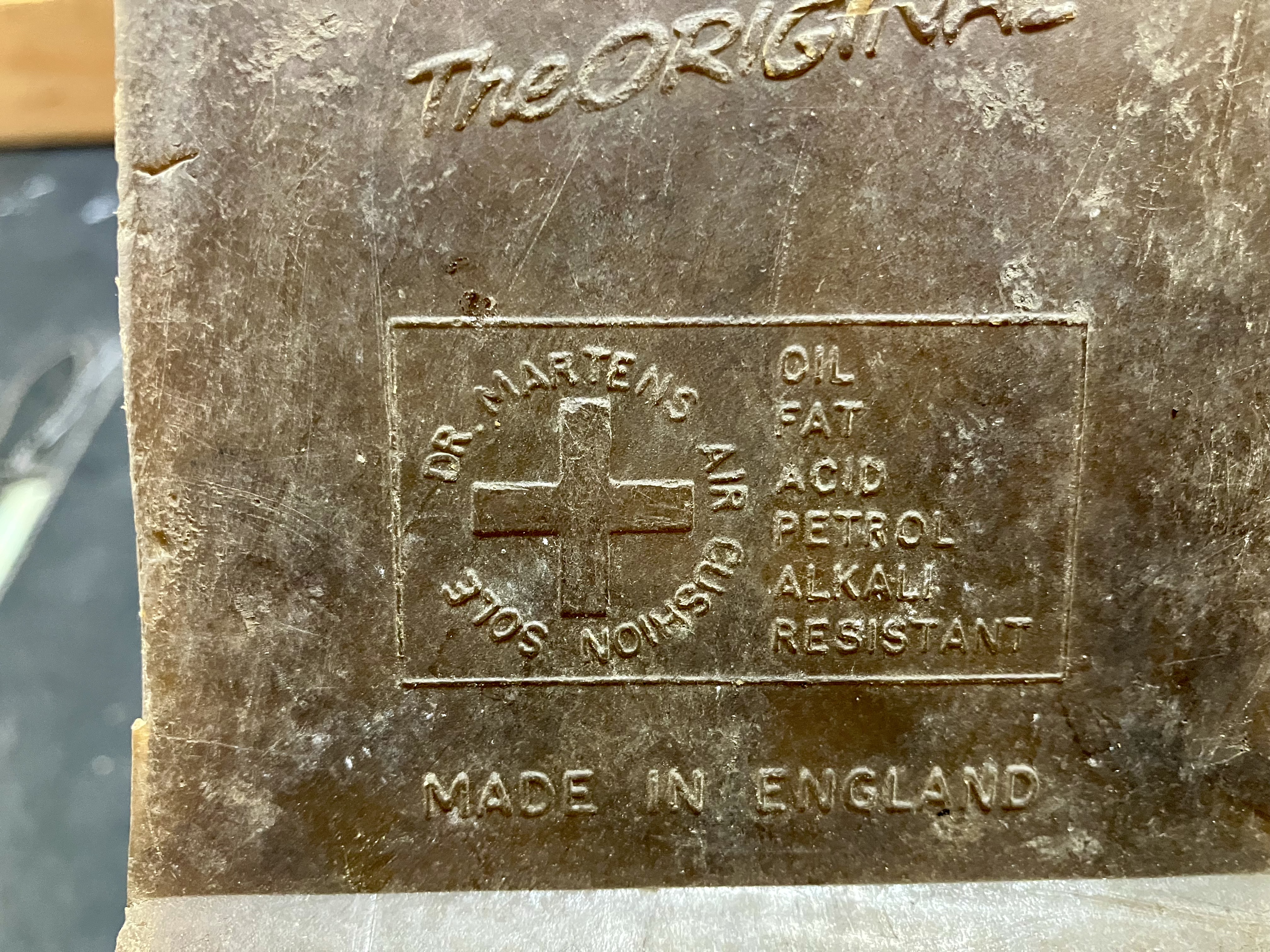 ドクターマーチンのロゴ