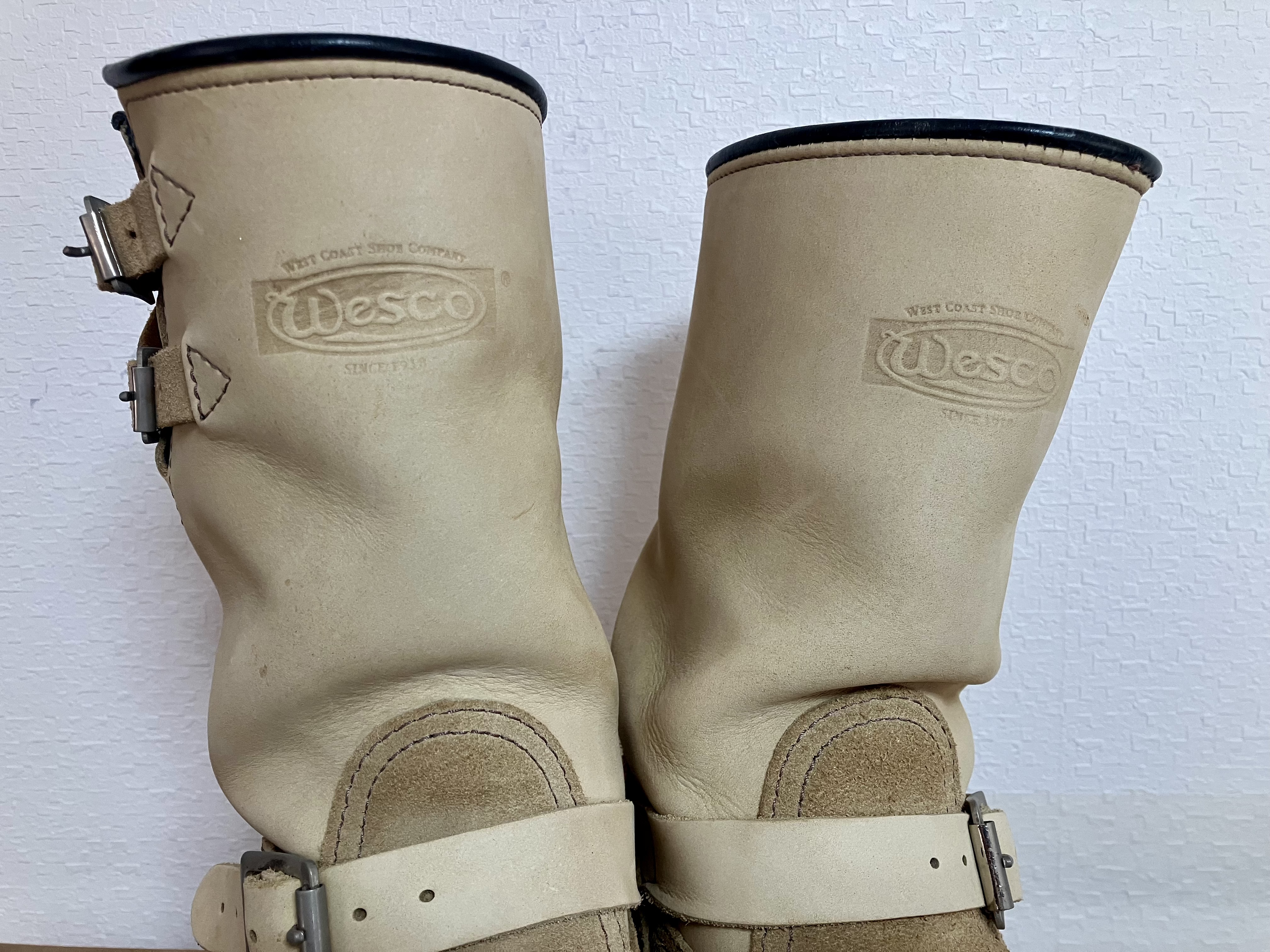 染め替え前、ヌバック素材の筒部分