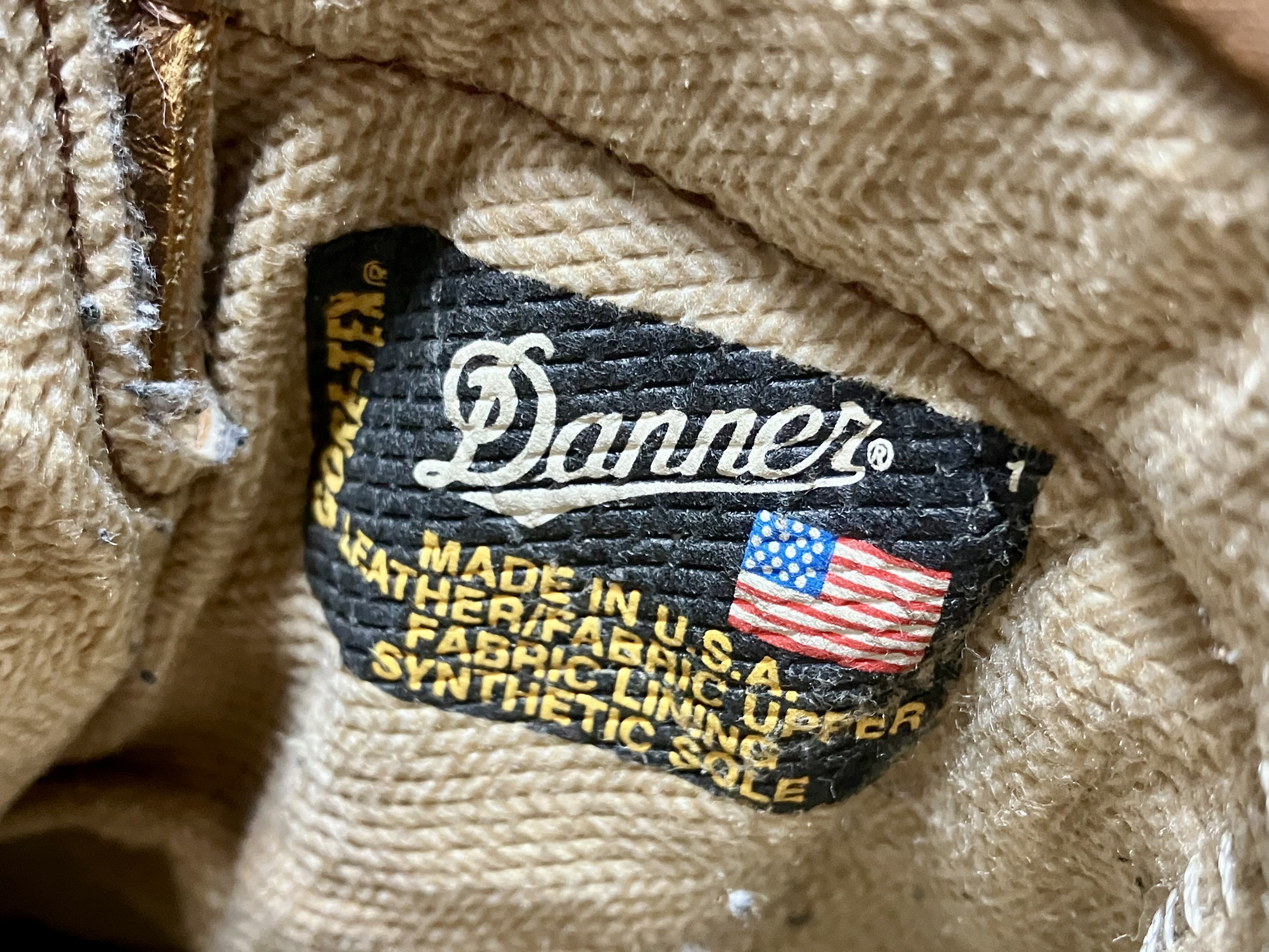 アウトドアブランド、ダナー