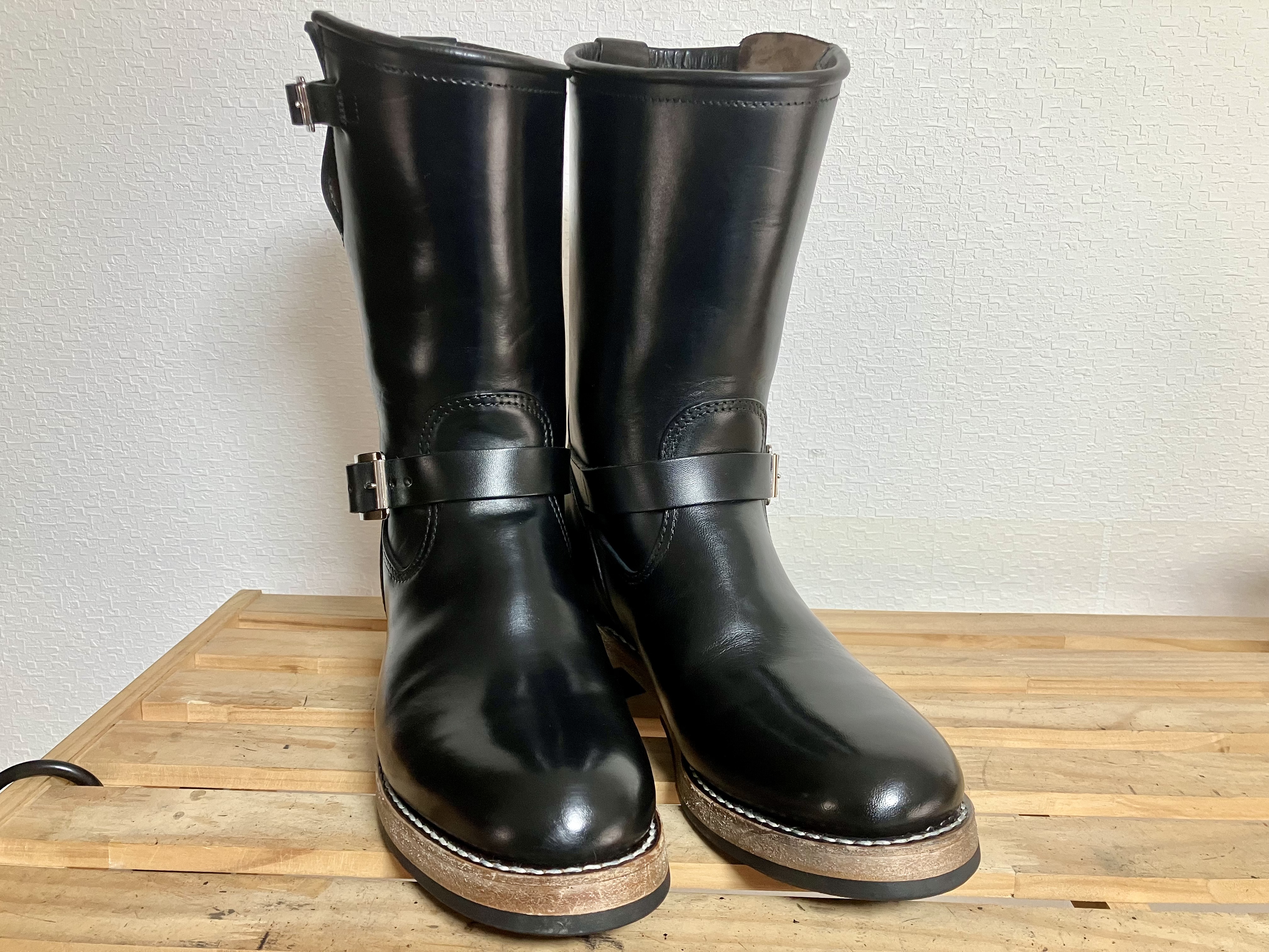 黒色へ染め替えしたホースバットのエンジニアブーツ