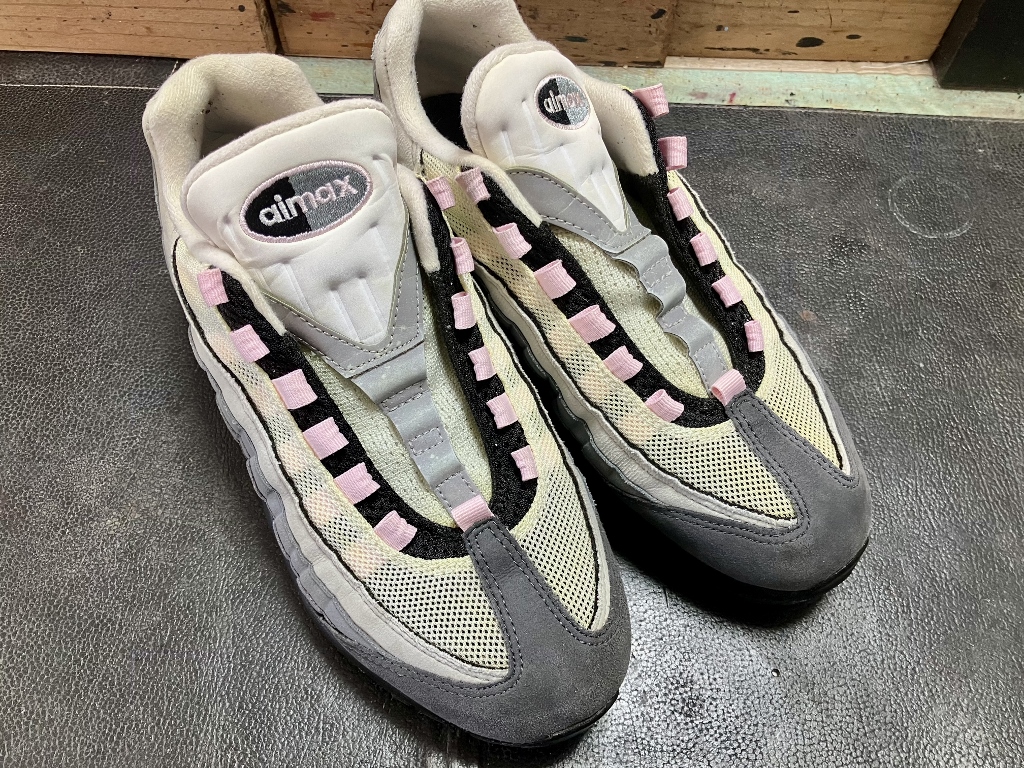 エアマックス95のピンクグラデ