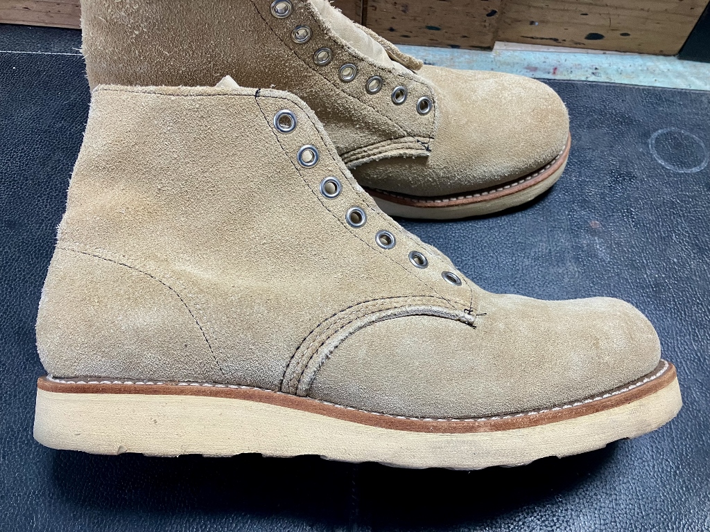 染め替えする前のスエードブーツ側面